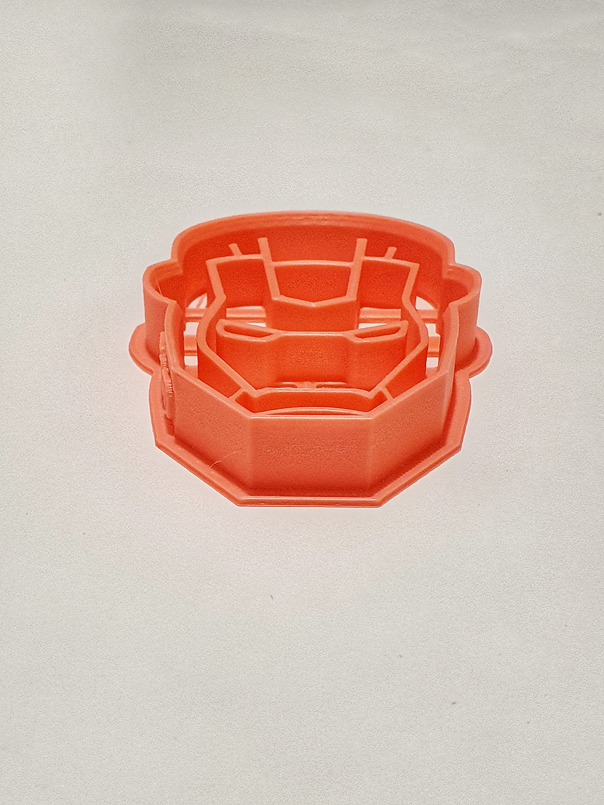 T3D Cookie Cutters Ironman Cookie Cutter, Suitable For Cakes Biscuit And Fondant Cookie Mold For Homemade Treats, 2.61 Inch X 3.