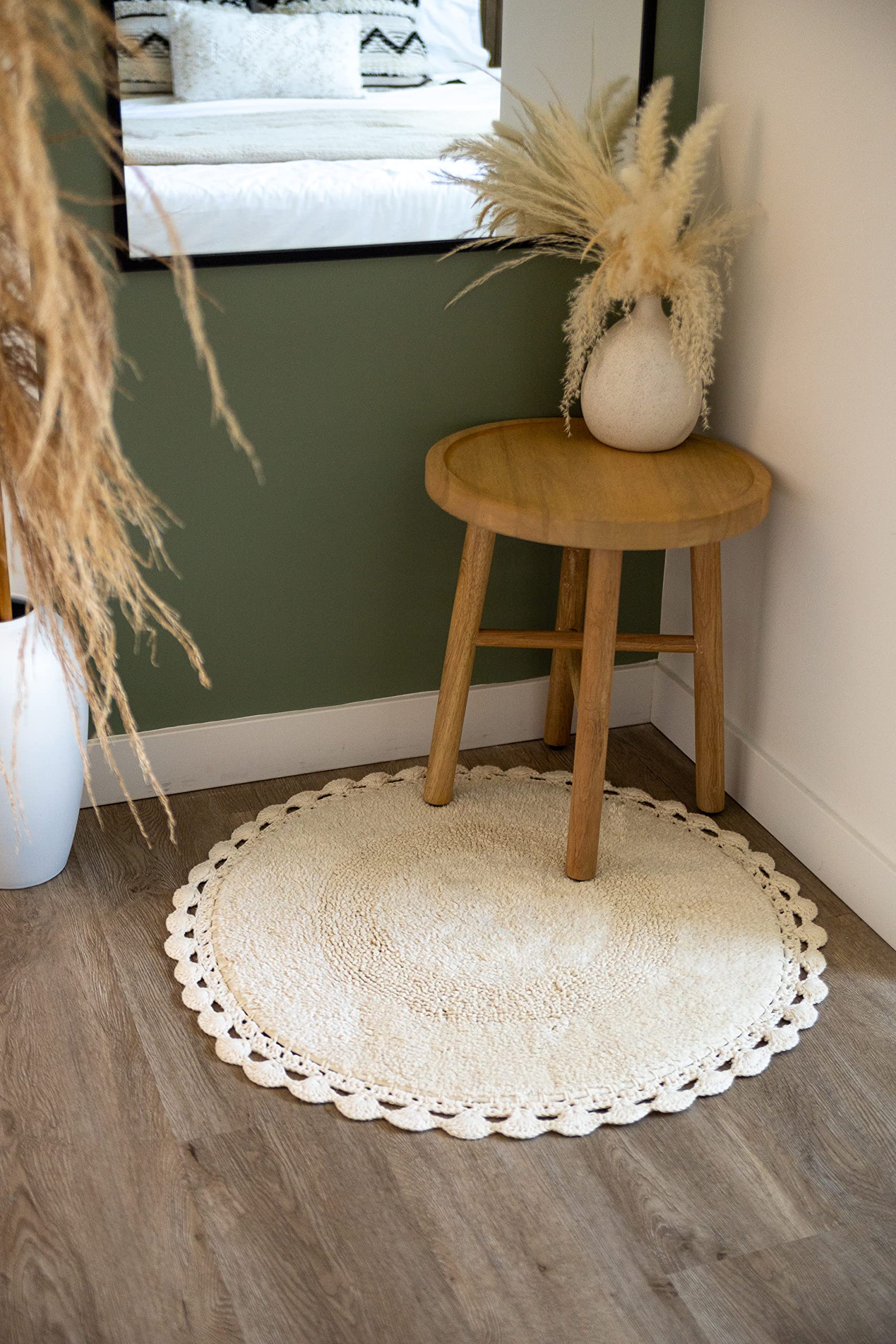 BIEN BEAU Round Bohemian Bathroom Rug with Crochet Contour. Beautifully Handcrafted 100% Cotton  Round Boho Bedroom Rug - Boho Bathroom Decor - Slip Resistant Backing. Neutral Cream 30'' Diameter