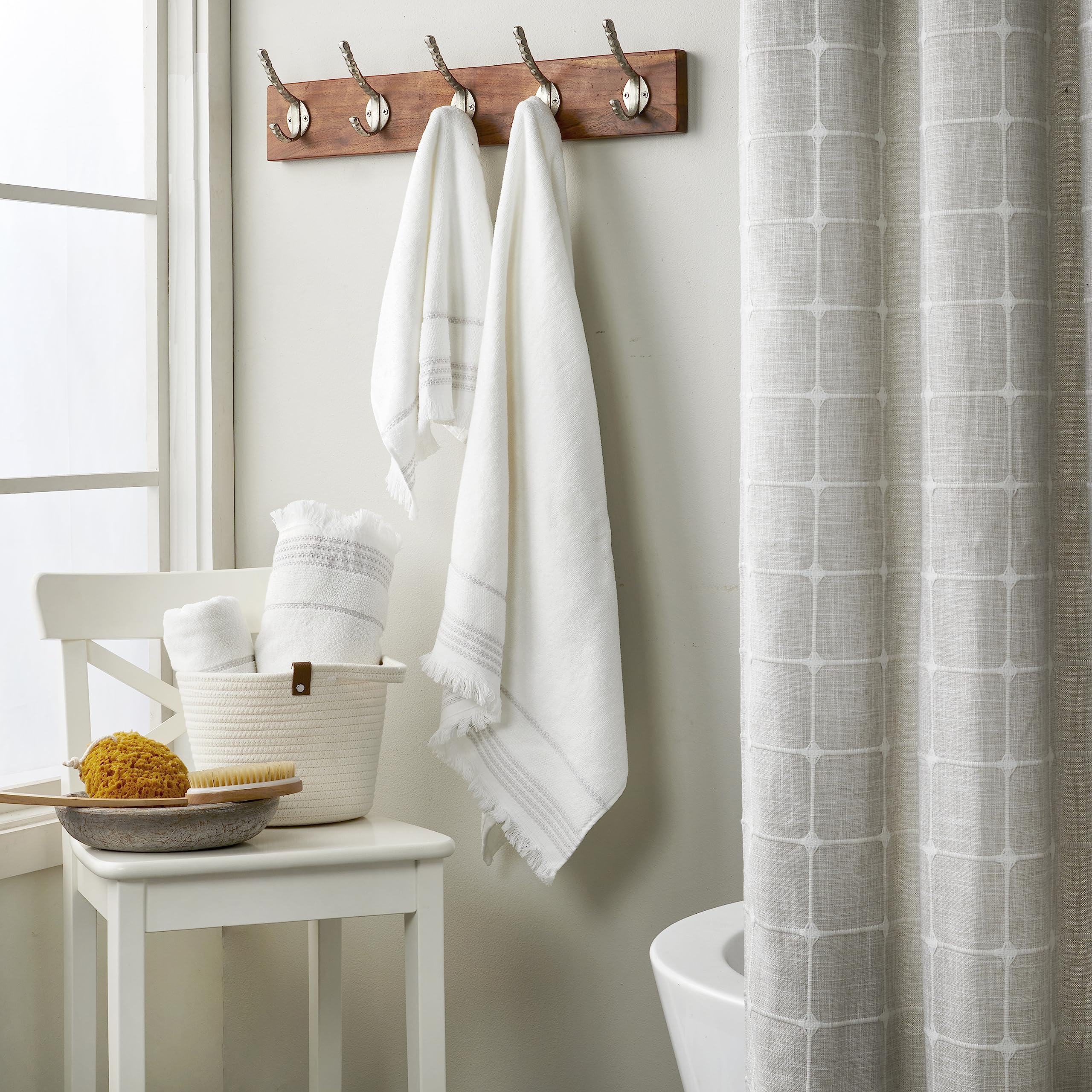 Skl Home Casual Fringe Bath Towel Set, Small, White 2 Count