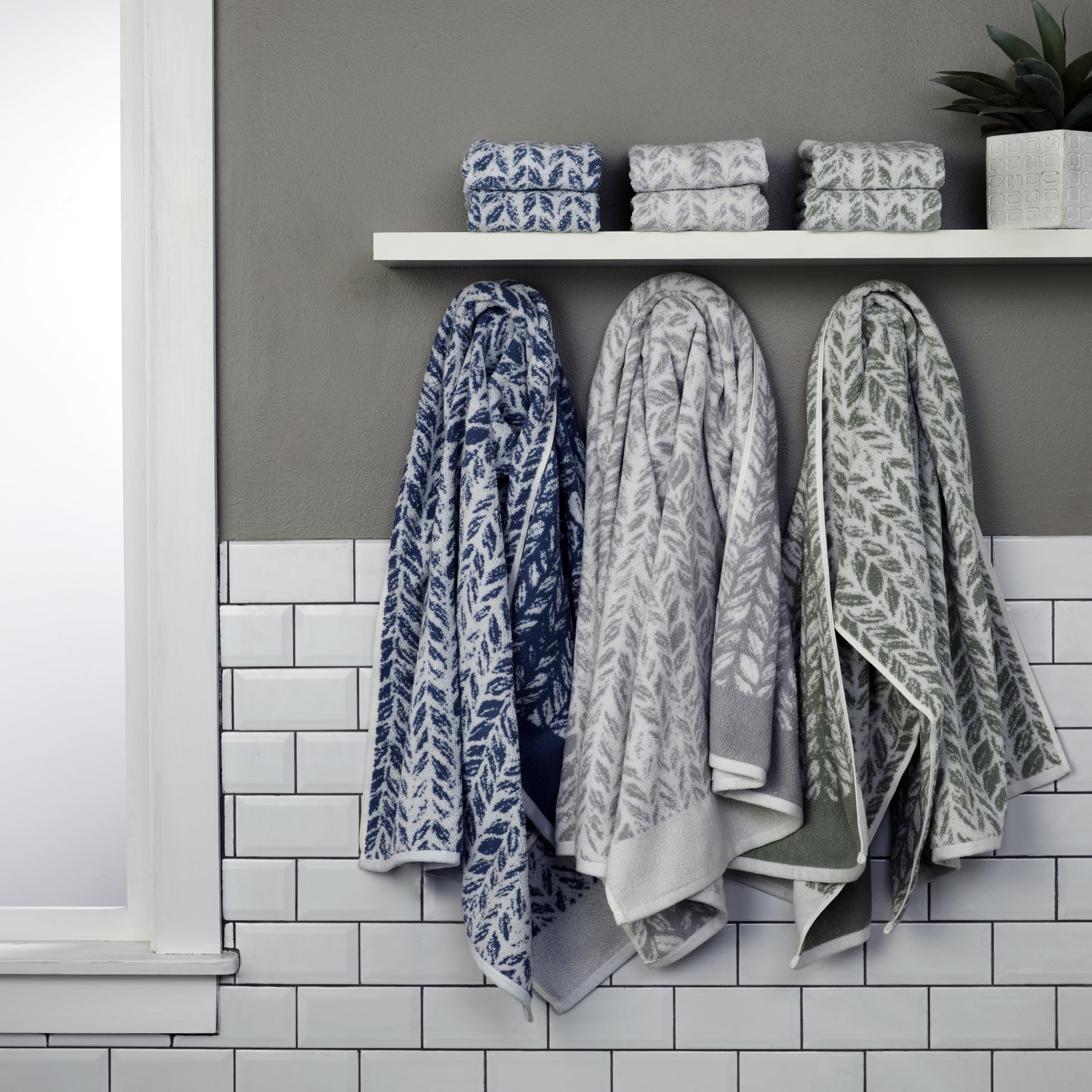 Skl Home Distressed Leaves 2 Bath, 2 Hand Towel Set, Gray