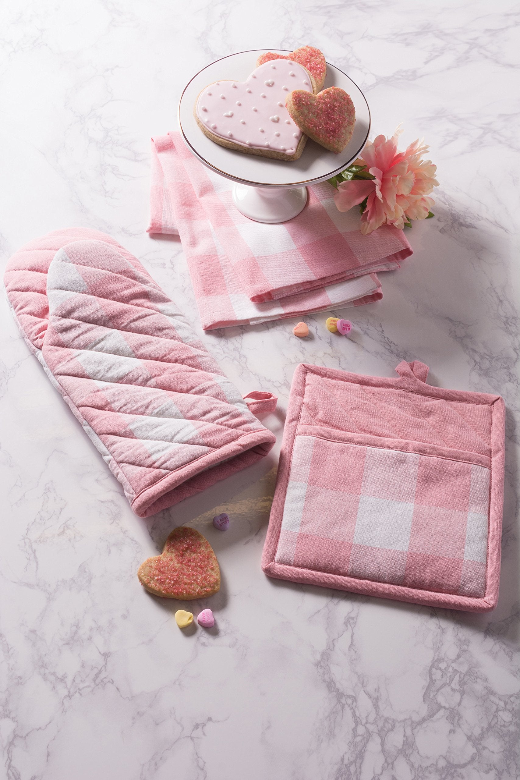 Dii Buffalo Check Kitchen Collection, Classic Farmhouse Kitchen Set, Oven Mitt, Pink &White, 2 Piece