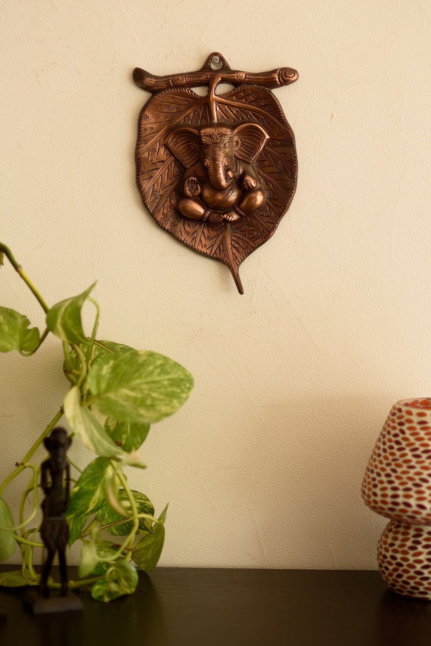 Ecraftindia Metal Wall Hanging Of Lord Ganesha On Leaf (Lxwxh - 5.5Inx0.5Inx8.5In)