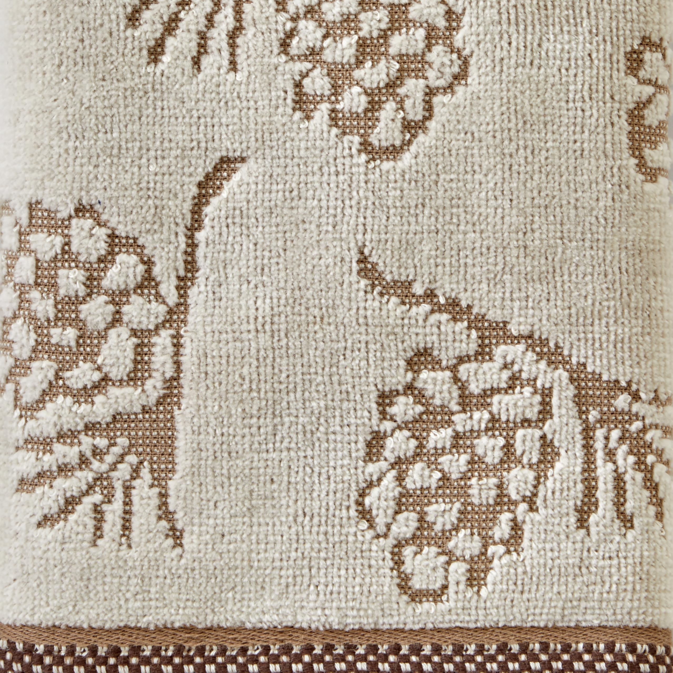 Skl Home Fall/Winter/Christmas Pinecone Jacquard Hand Towel 2Pc Set For Bath/Kitchen/Bar & Gift, Wheat
