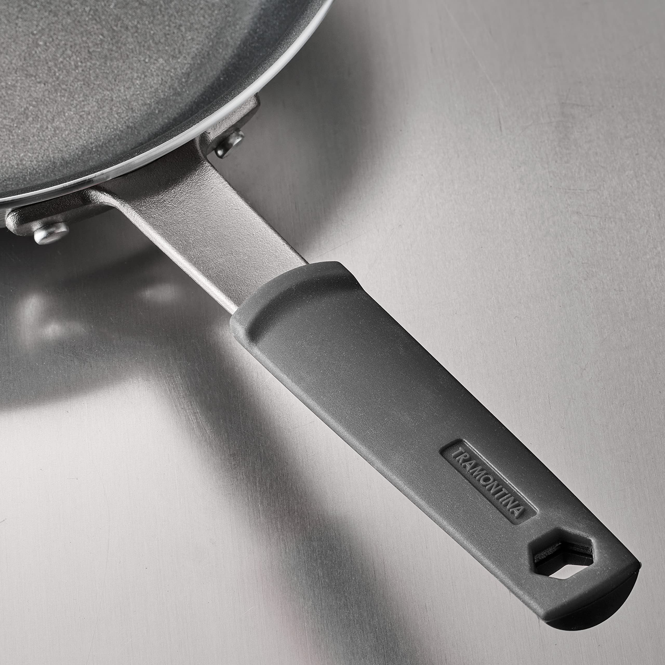 Tramontina 10-Inch Non-Stick Frying Pan, Heavy-Gauge Aluminum Skillet, Silver, Model 80114/516DS, Dishwasher and Oven Safe