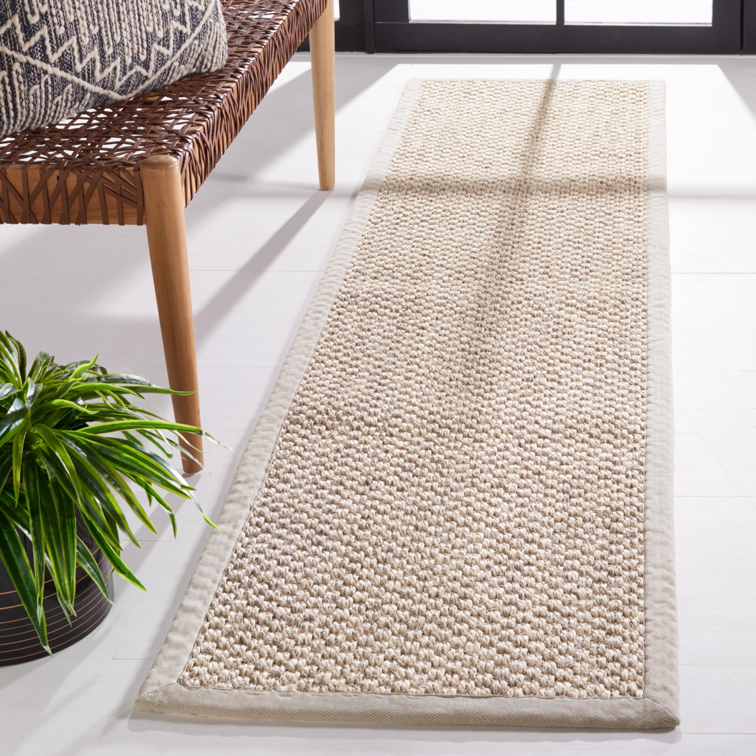 SAFAVIEH Natural Fiber Collection Runner Rug - 26 x 12, Marble, Sisal Design, Easy Care, Ideal for High Traffic Areas in Livin