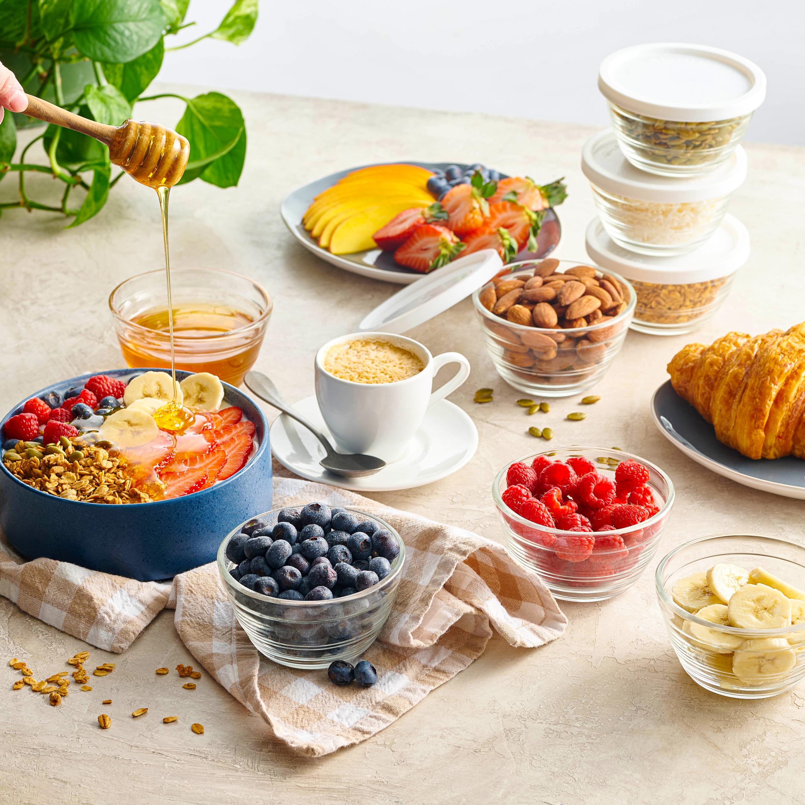 16Pc Set Of Small Glass Bowls With Airtight Lids - 8Oz Stackable Custard Cups - 8 Clear Mise En Place Food Prep Bouillon Cups &