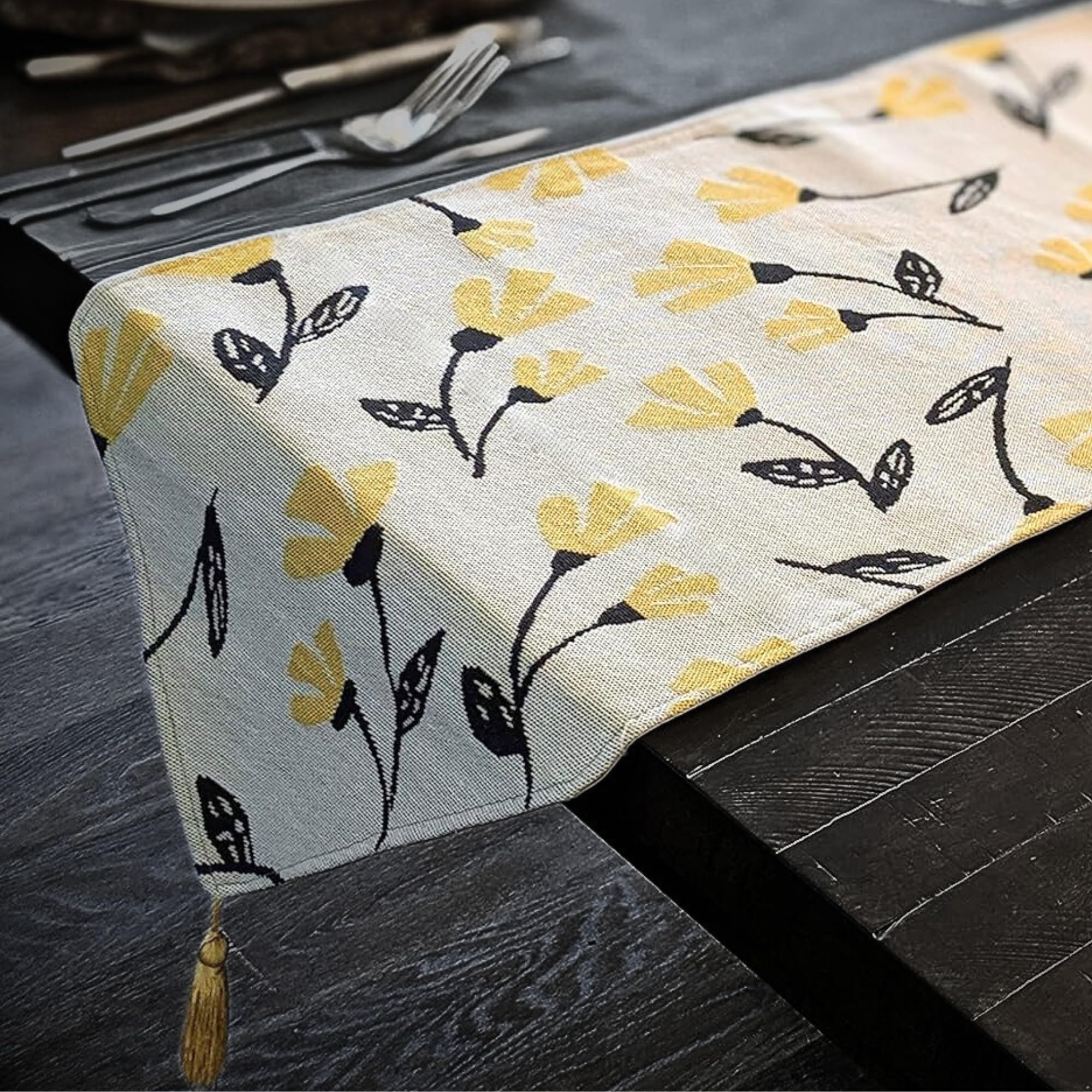 Dada Bedding Elegant Botanical Floral Tapestry Table Runner - Spring Time Yellow Fleur Golden Orange Garden Flowers Design - Cot