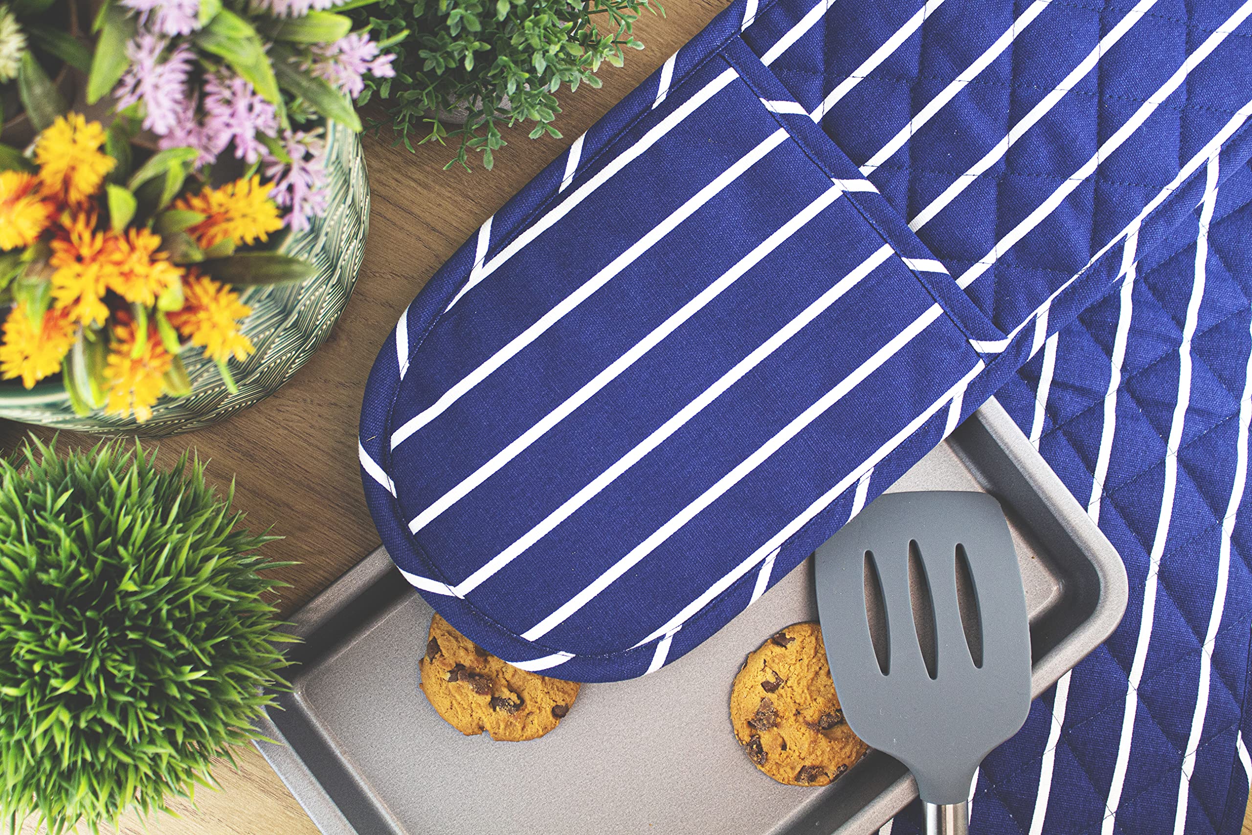 Newoer Clay Roberts Double Oven Glove, Blue Butchers Stripe, Kitchen Gloves, Home Cooking & Baking Pot Holders