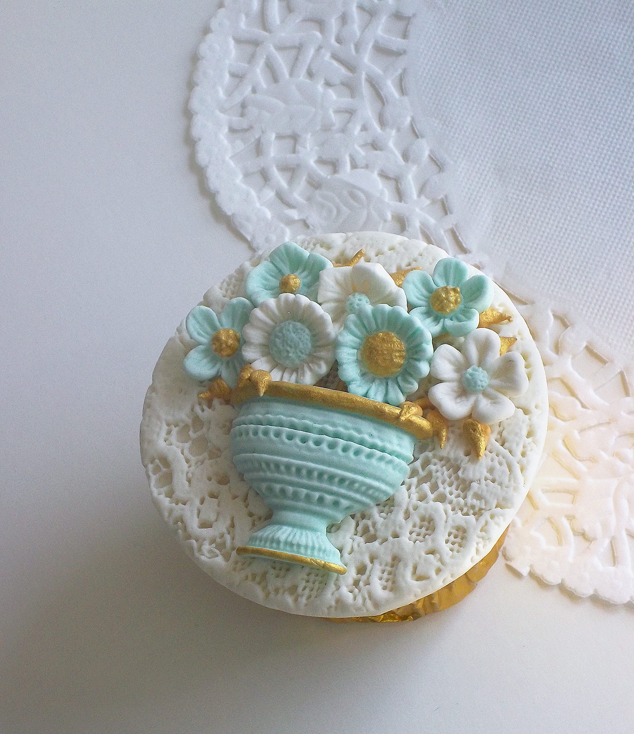 Katy Sue Royal Lace Silicone Mold For Cake Decorating & Craft - Creates A Lace Texture Pattern, Mold Size 4.02 X 4.02 X 0.16 Inc