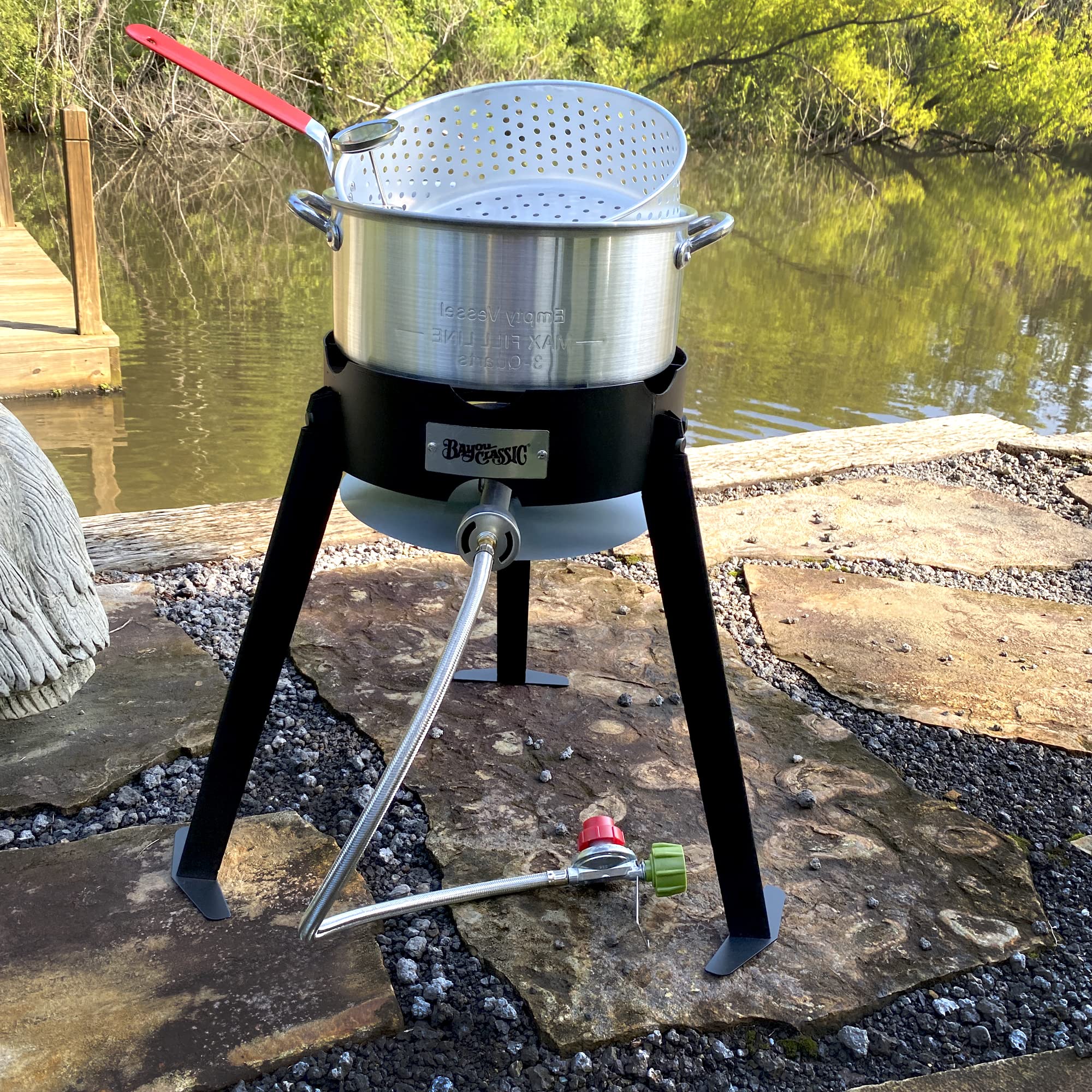 Bayou Classic Propane Outdoor Fryer Package With Steel Frame Cooker Base, Aluminum Fry Pot, Fryer Basket And Stainless Thermomet