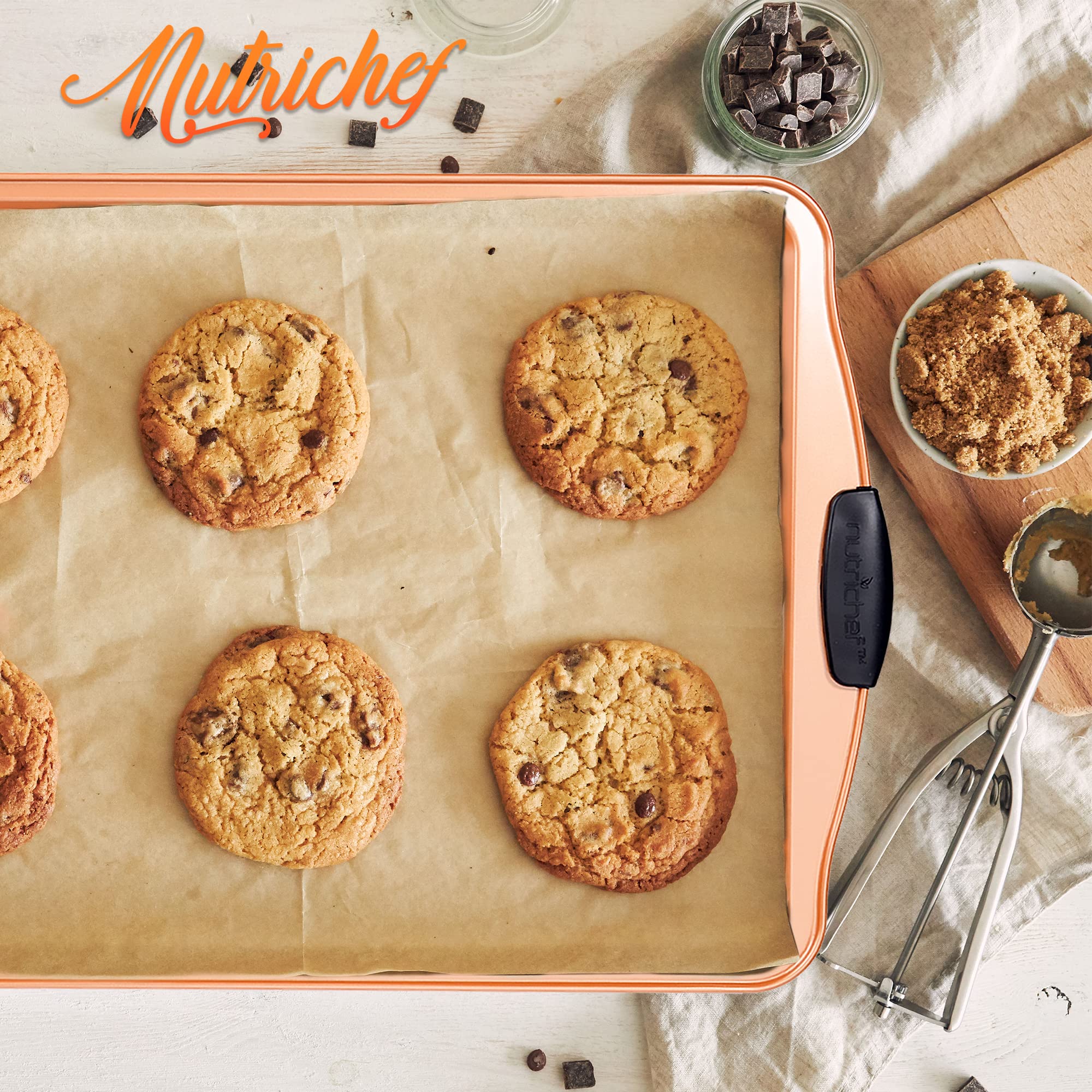 Nutrichef 15    Nonstick Cookie Sheet For Baking - Premium Grade Carbon Steel Non-Stick Baking & Roasting Pan W/ Silicone Handle