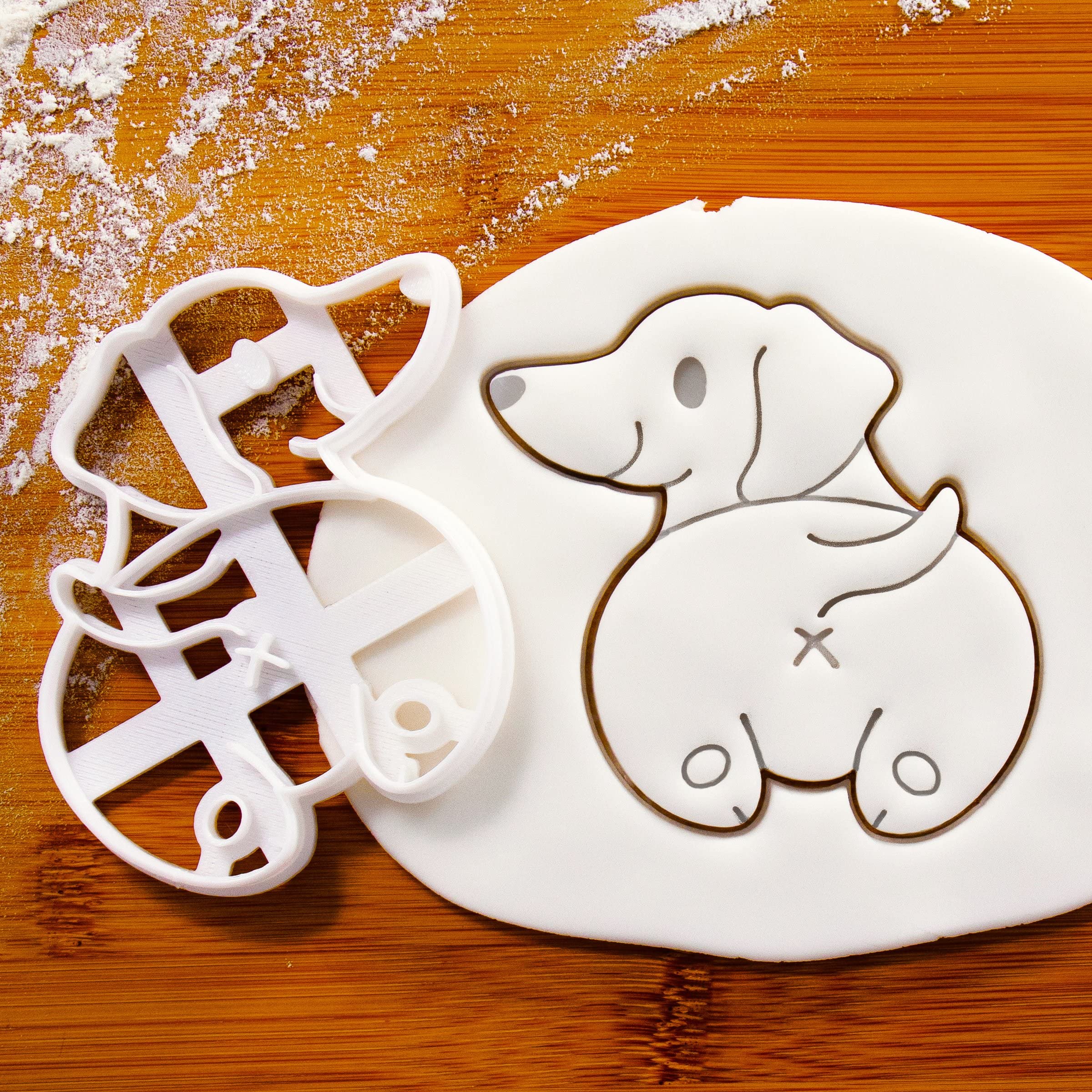 Smiling Dachshund Butt Cookie Cutter, 1 Piece - Bakerlogy