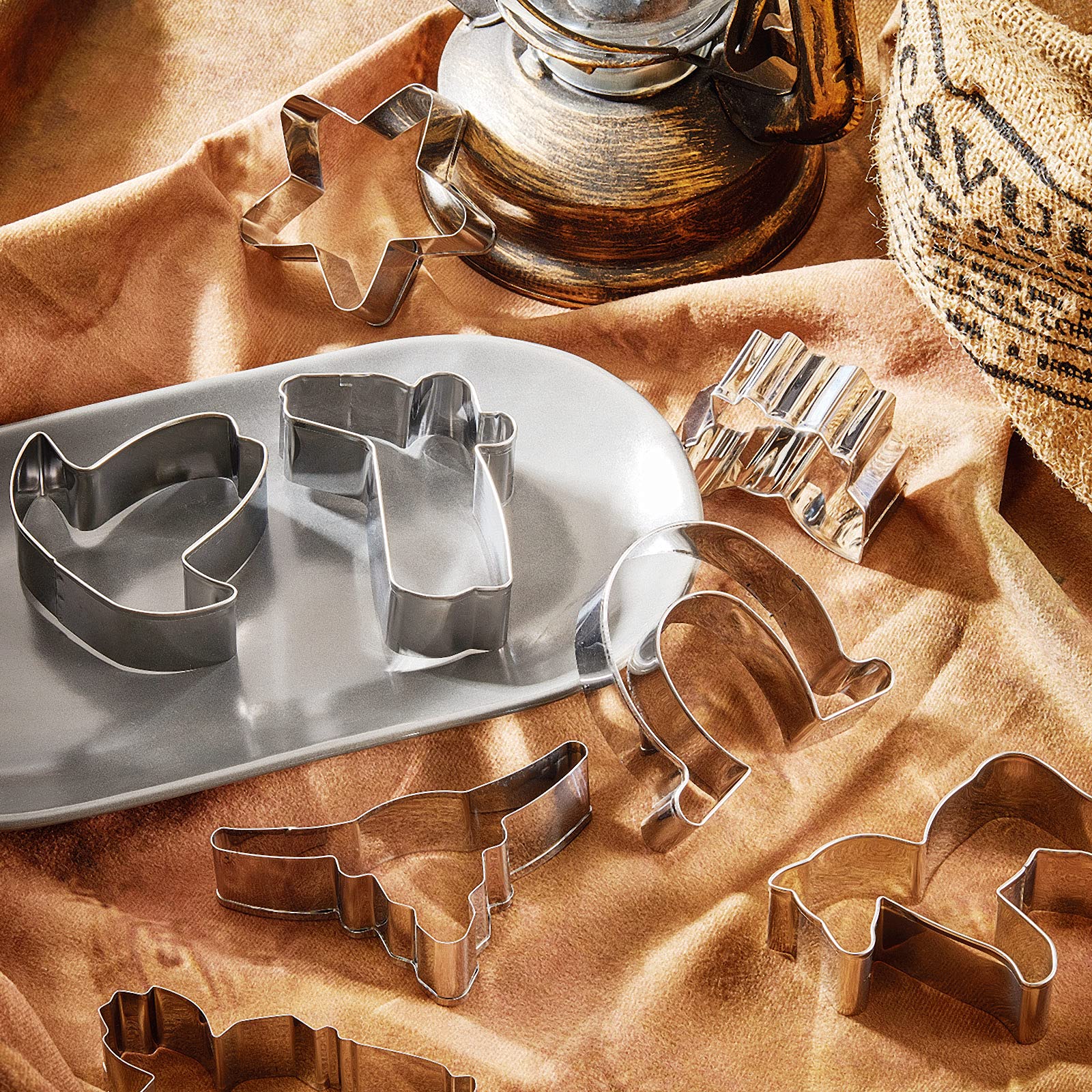 9 Pieces Cowboy Cookie Cutter Set Western Cookie Cutters, Includes Cow, Star, Horse, Cowboy, Boot, Hat, Cactus, Horseshoe, Horse