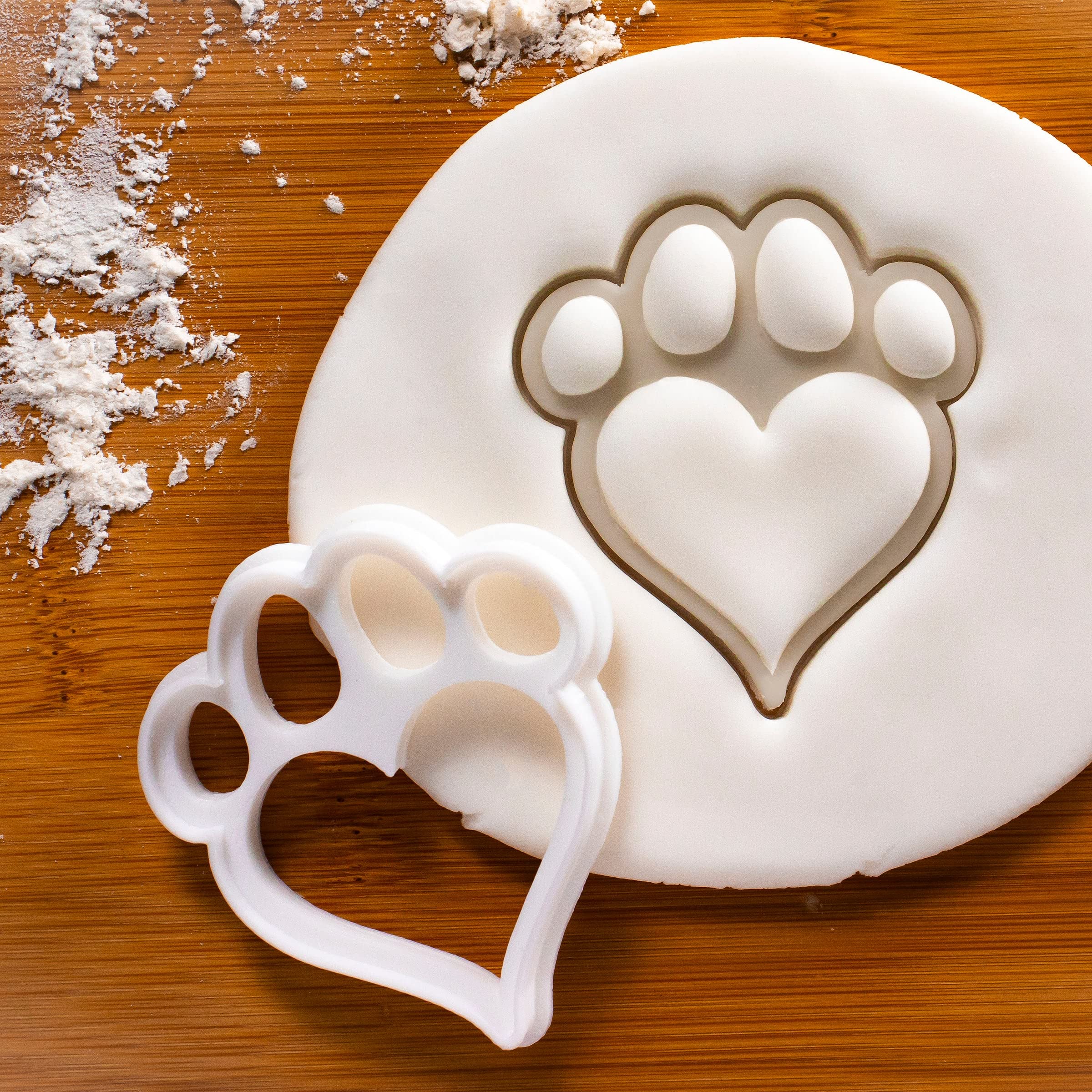 Heart Paw Cookie Cutter - Small Size, 1 Piece - Bakerlogy