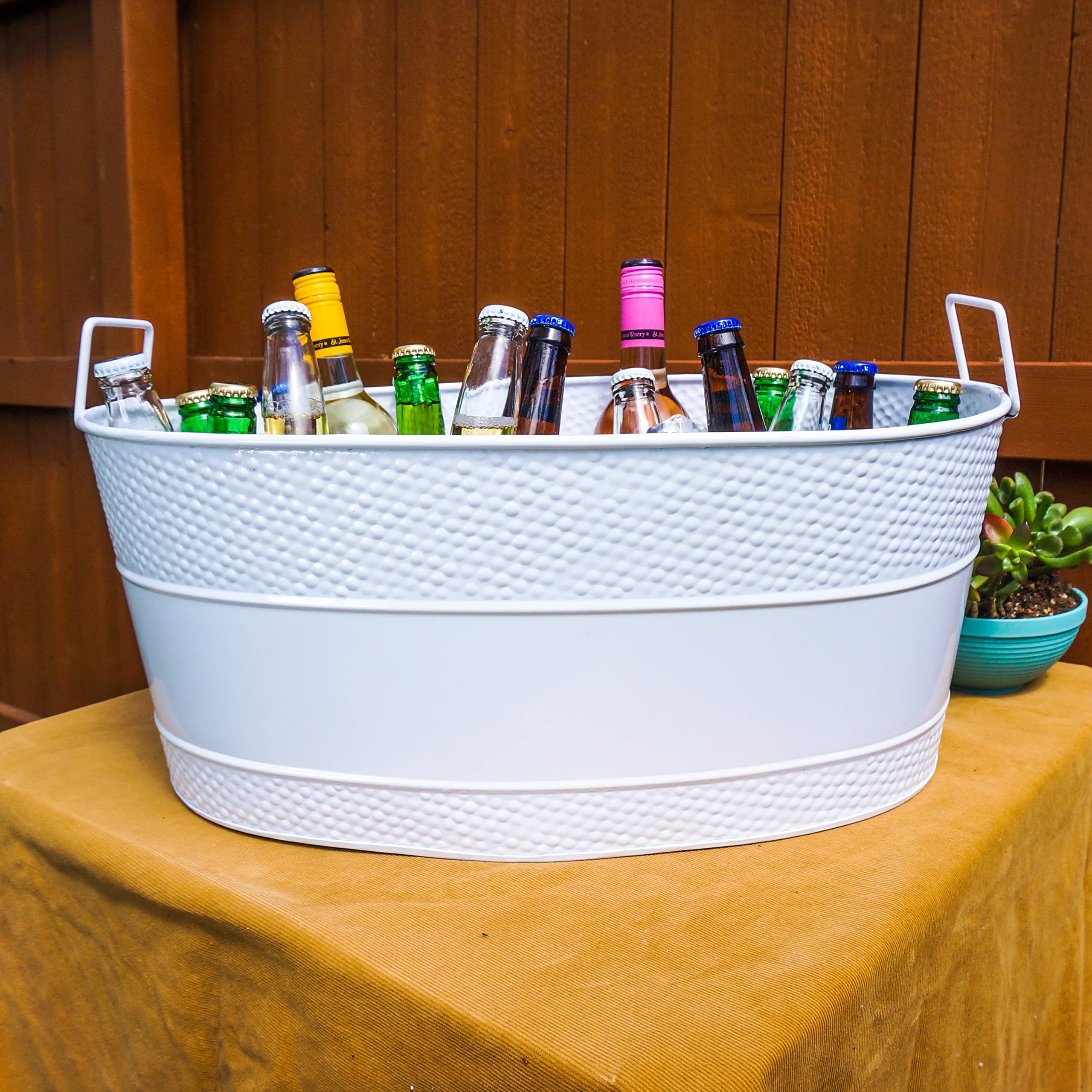 BREKX Modern White Aspen Galvanized Metal Ice and Drink Bucket  Beverage Tub for Parties  25-Quart