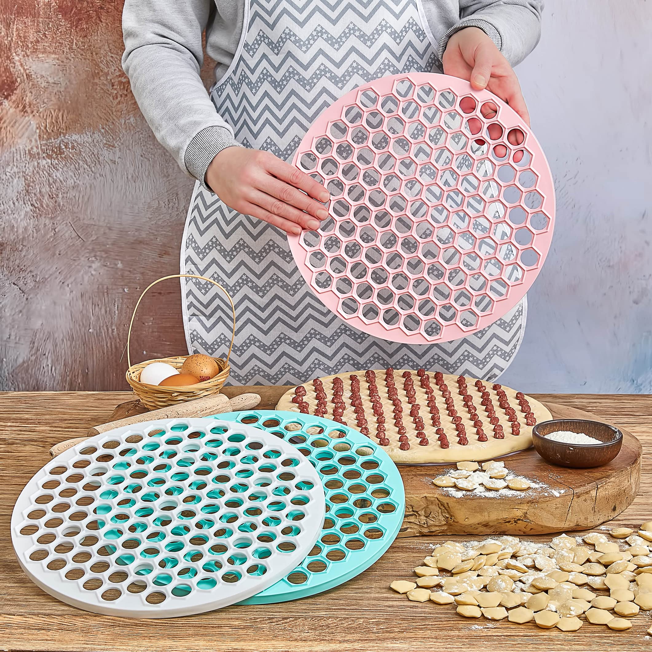 Pratic Circle (Small Holes) Ravioli Mold For Small Ravioli (121 Small Dough Rounds) - 12.5''/32Cm Dough Cutting Apparatus 121 Ho