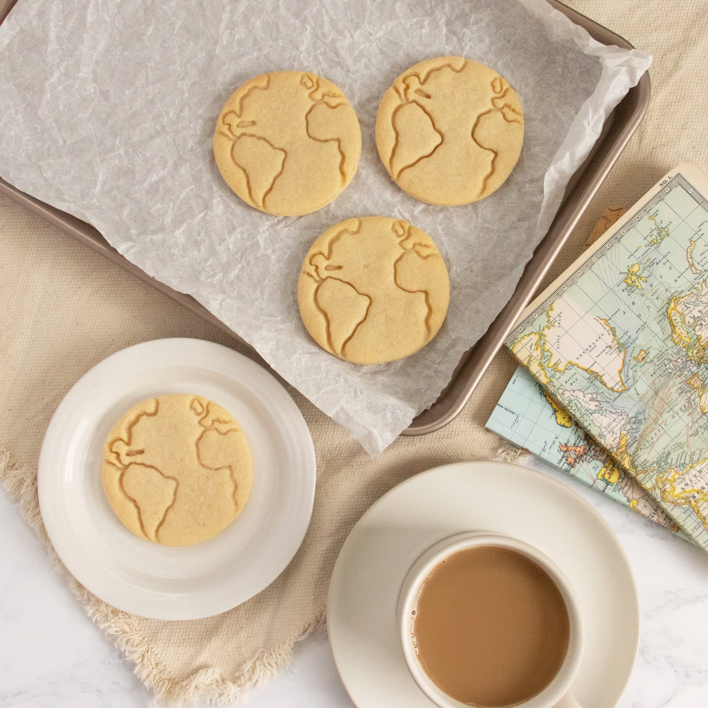 Earth Cookie Cutter, 1 Piece - Bakerlogy