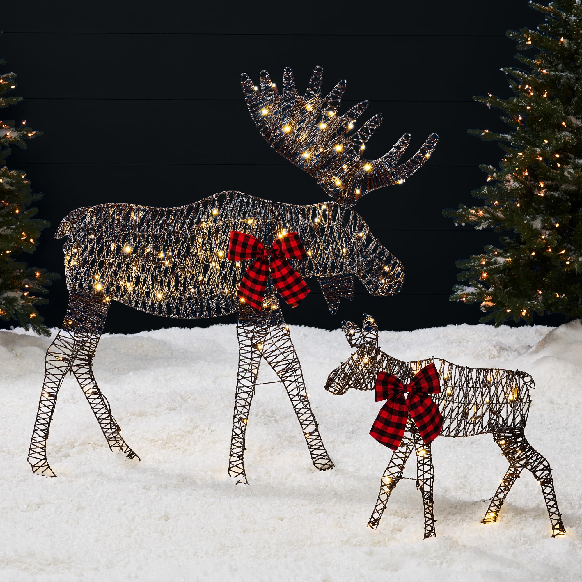 Best Choice Products 2D Moose Family Outdoor 2Pc Christmas Yard D  cor, 4ft Lighted Yard Set Prelit All-Weather w/ 125 LEDs, Gro