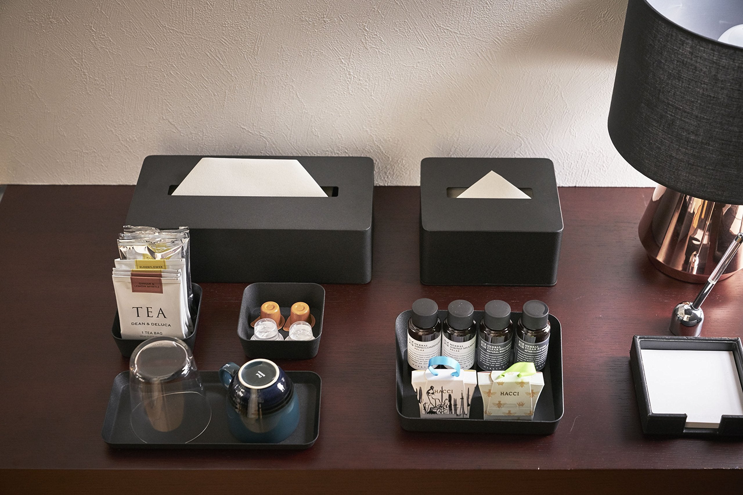 Yamazaki Home Tower Amenity Tray Wide S Black, Medium