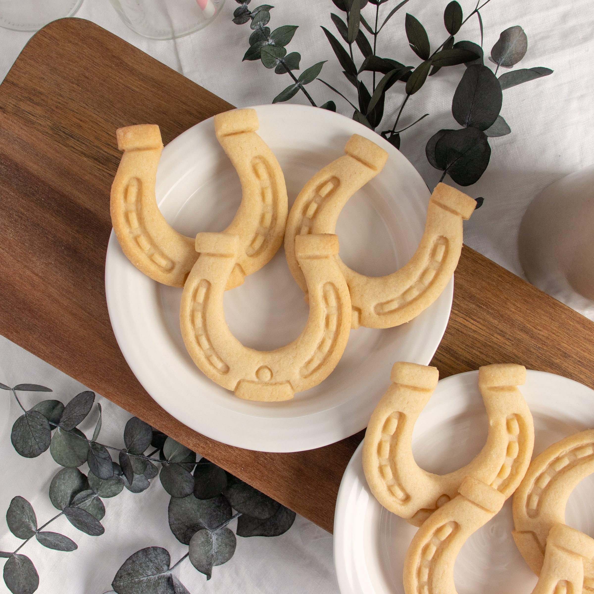 Horse Shoe Cookie Cutter, 1 Piece - Bakerlogy