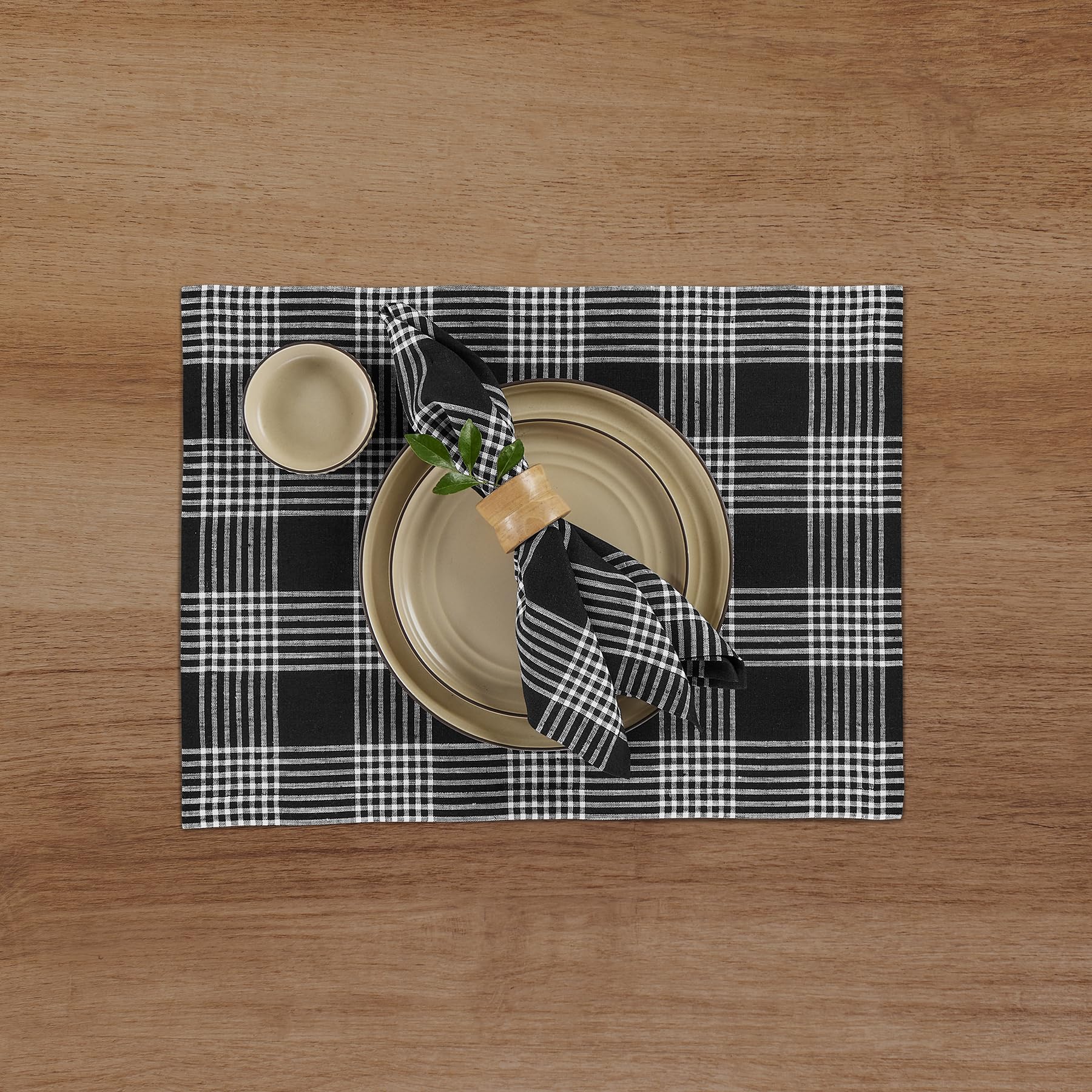 Solino Home Plaid Linen Dinner Napkins 20 X 20 Inch - 100% Pure Linen Black And White Glen Check Cloth Napkins Set Of 4 - Handcr