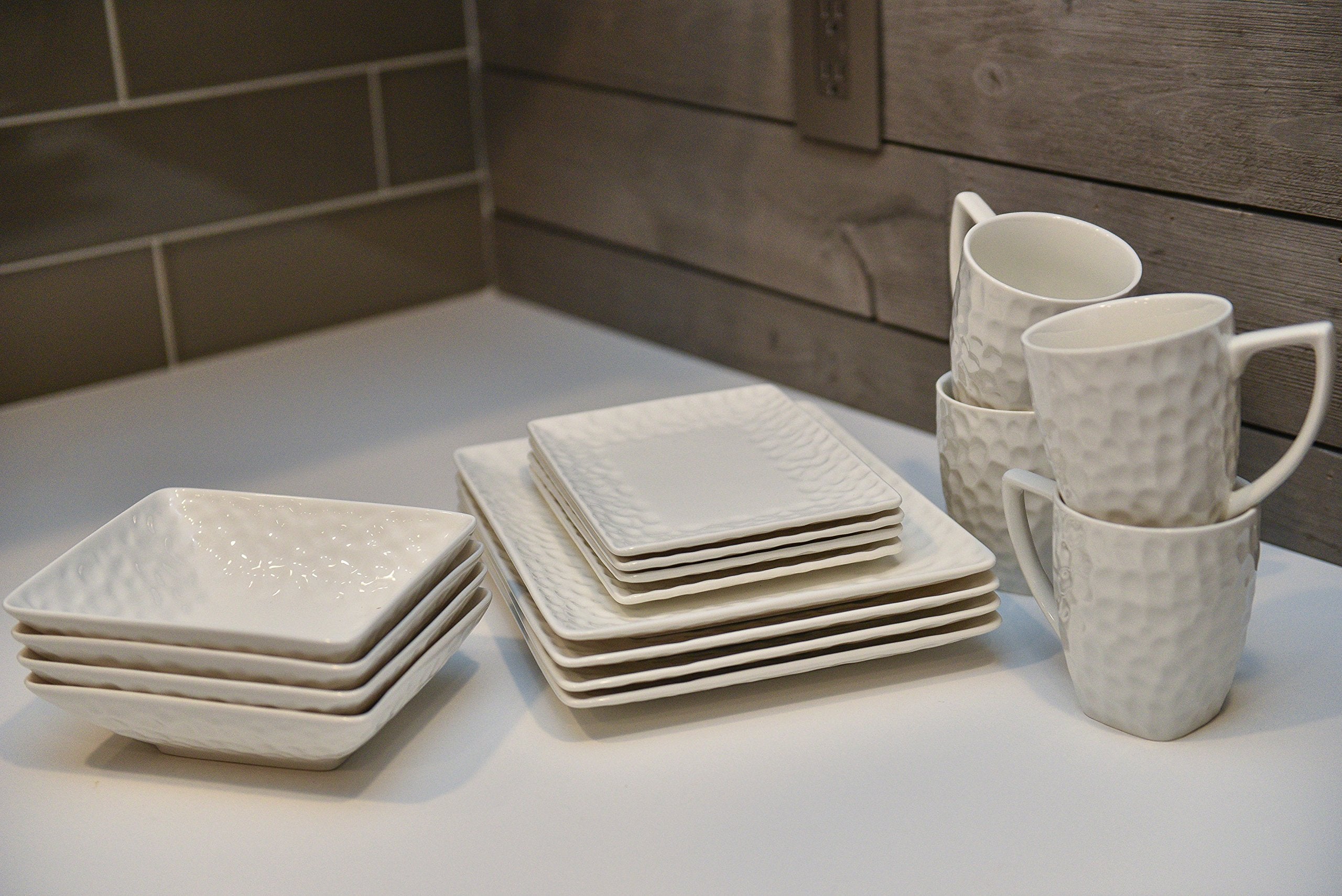Red Vanilla Vanilla Marble Rectangular 16 Piece Dinner Set, 1, None