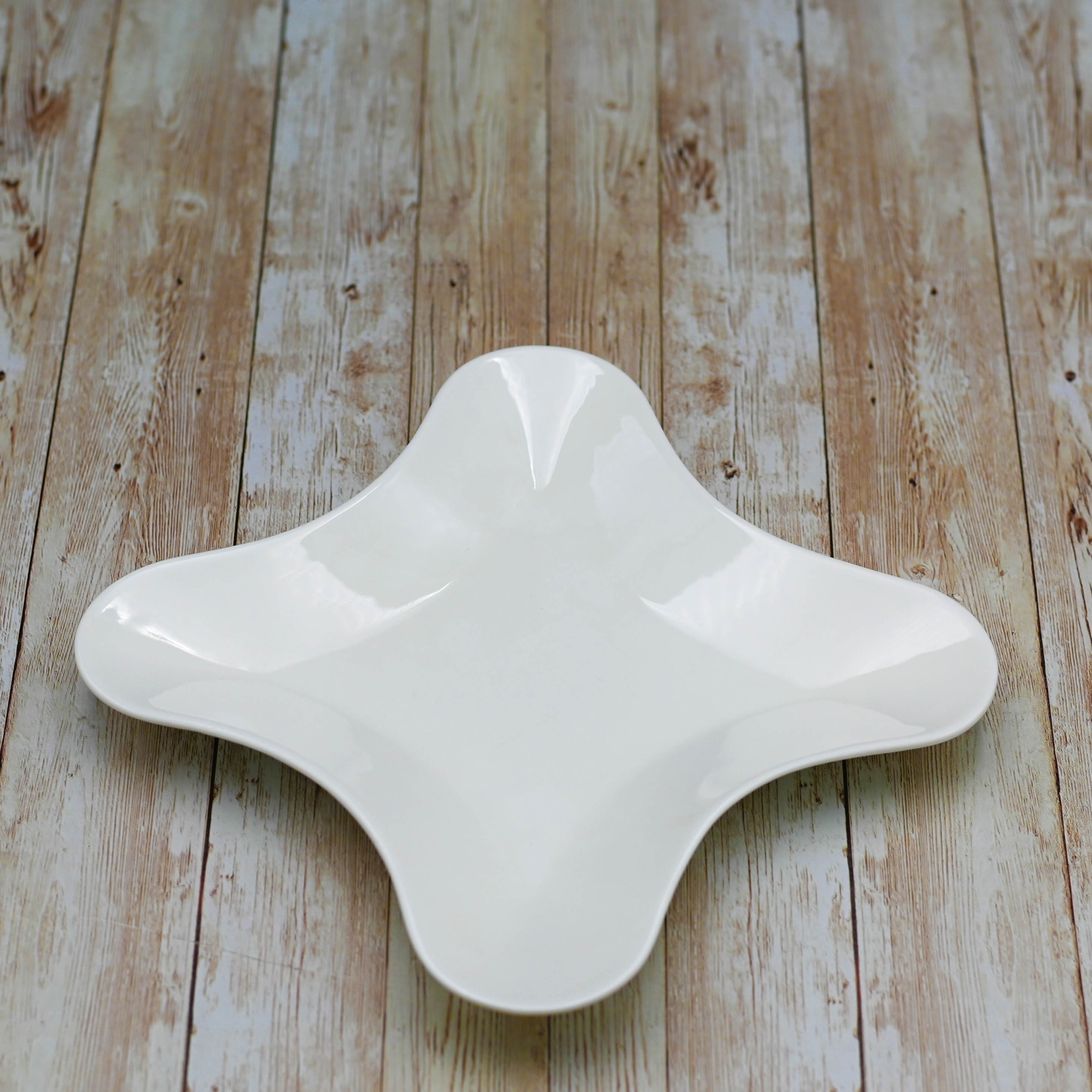 White Star Shaped Dish 8" inch X 8" inch |