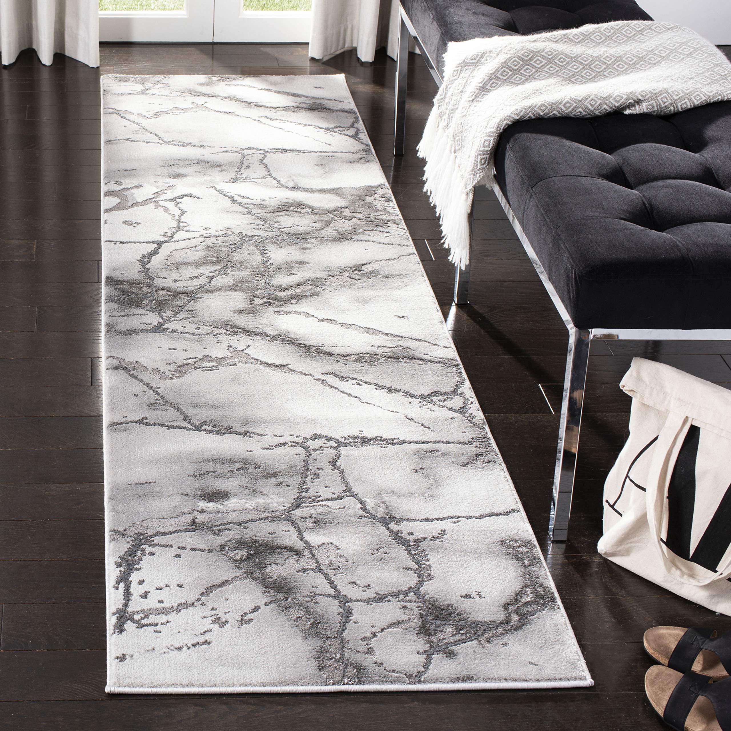 SAFAVIEH Craft Collection Runner Rug - 23 x 20, Grey & Silver, Modern Abstract Design, Non-Shedding & Easy Care, Ideal for Hig