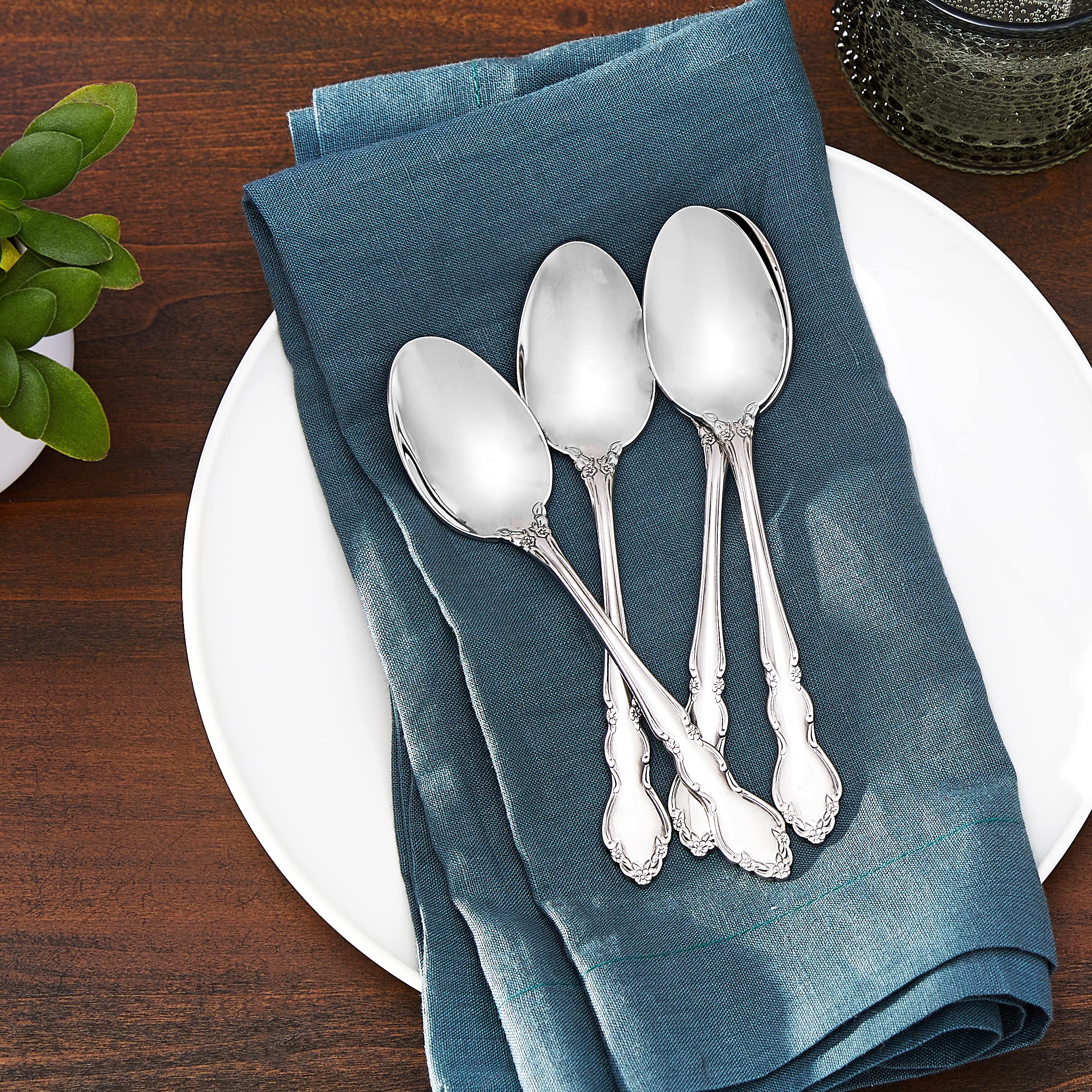 Oneida Dover Fine Flatware Teaspoons, Set Of 4 , 18/10 Stainless Steel, Silverware Set, Dishwasher Safe
