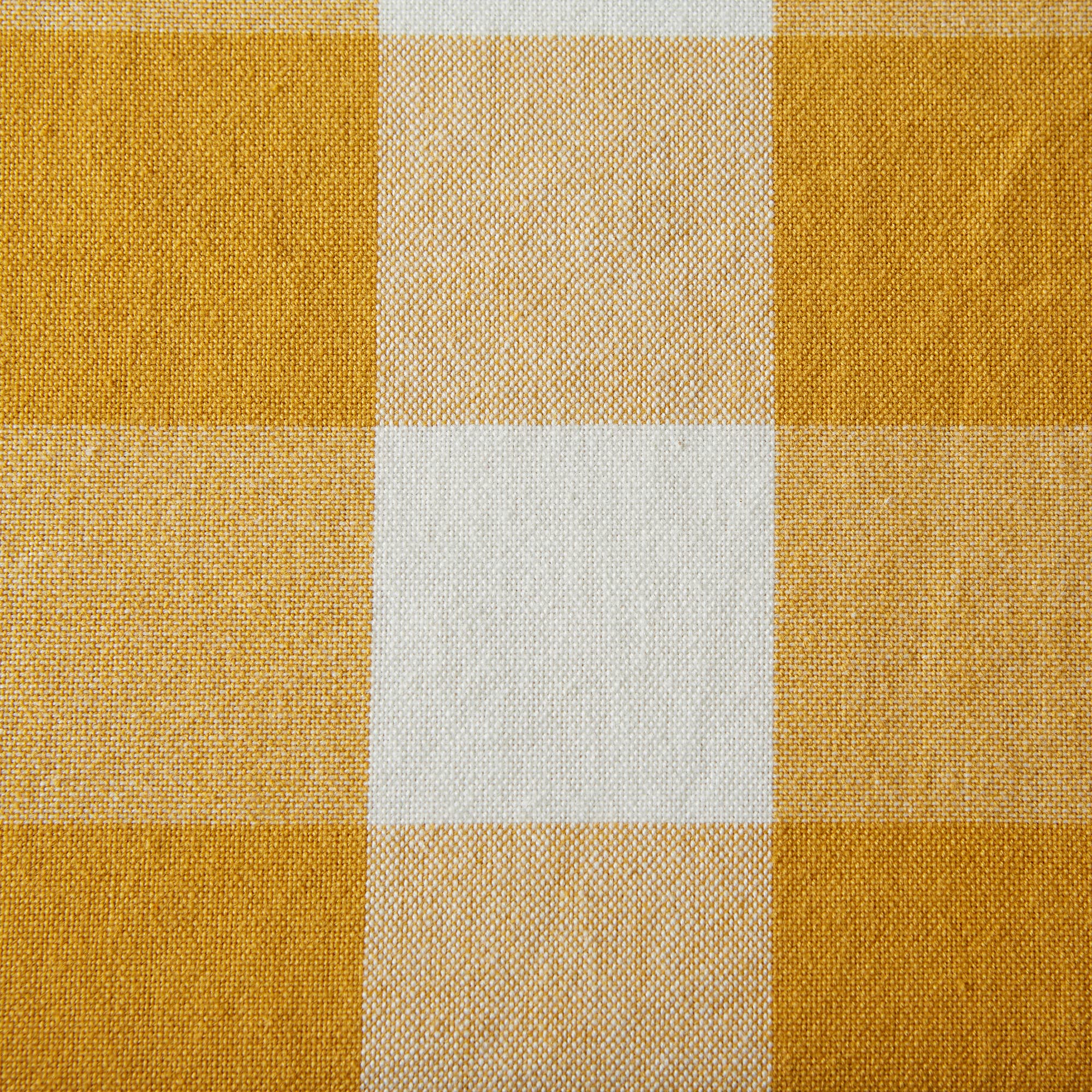 DII Honey Gold Buffalo Check Tablecloth