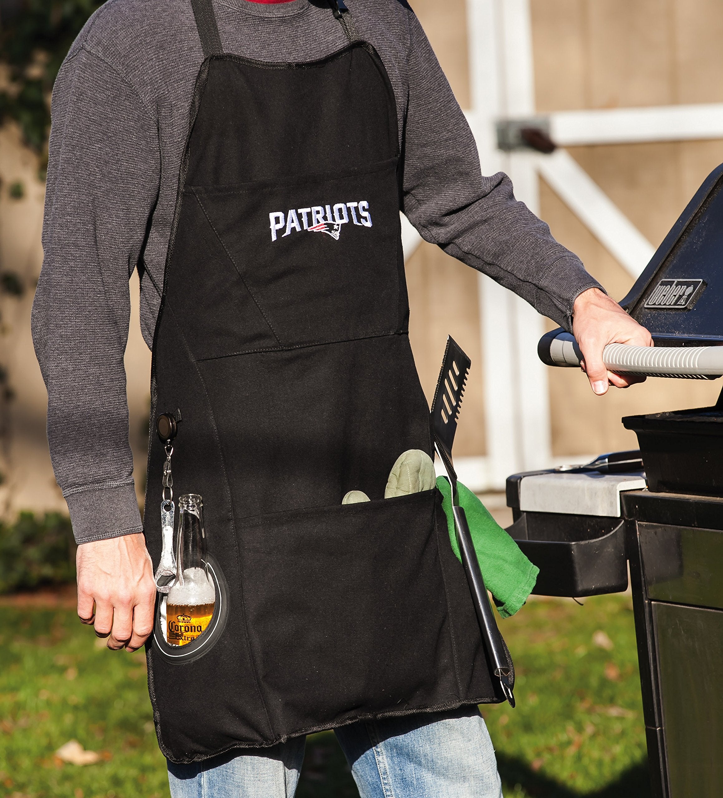 Team Sports America NFL Dallas Cowboys Ultimate Grilling Apron  Bottle Opener and Insulated Beverage Holder  Heavy Duty Durable Cotton Canvas 300 GSM  Machine Washable  Adjustable Straps