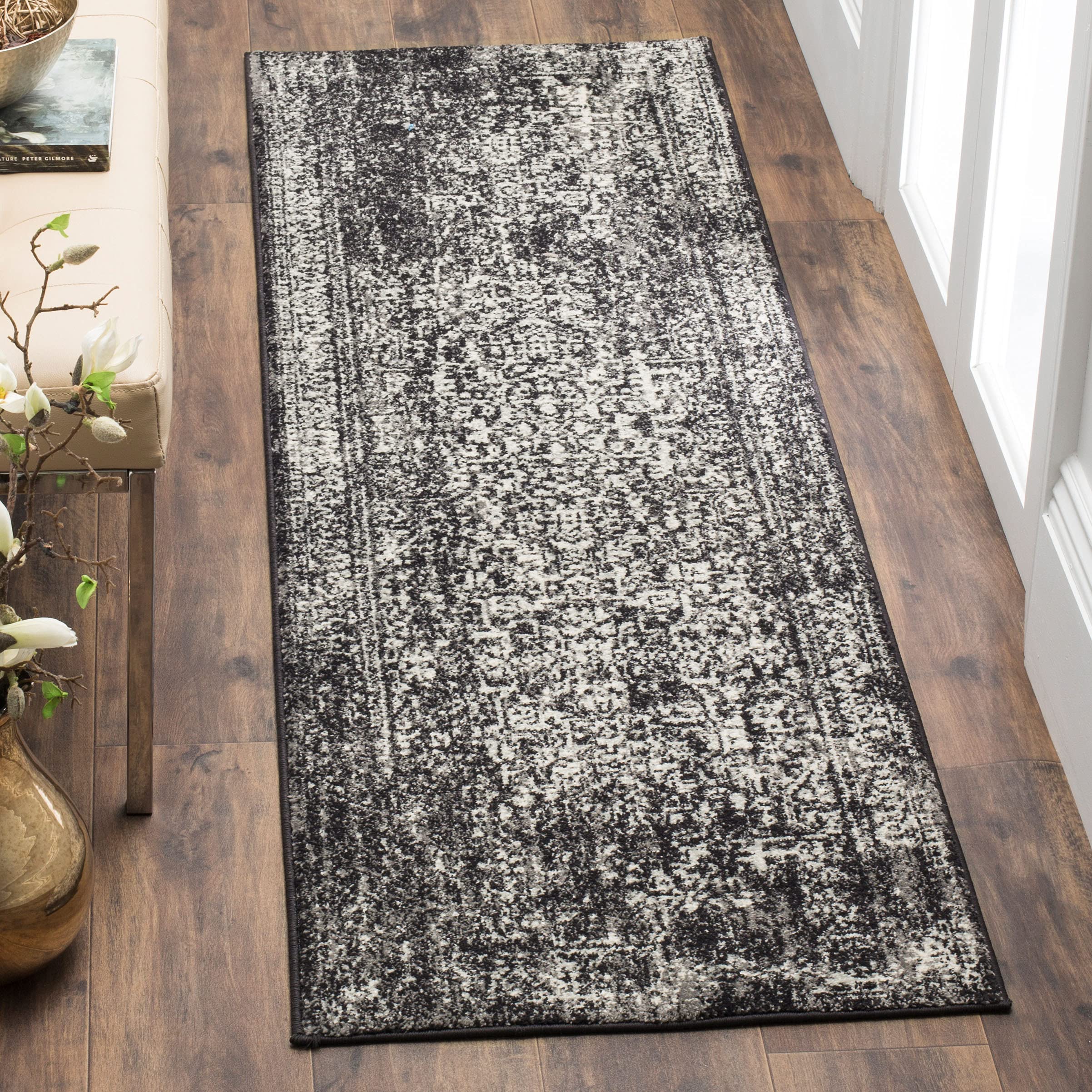 SAFAVIEH Evoke Collection 22 x 11 Black / Grey EVK256R Oriental Distressed Non-Shedding Living Room Bedroom Runner Rug