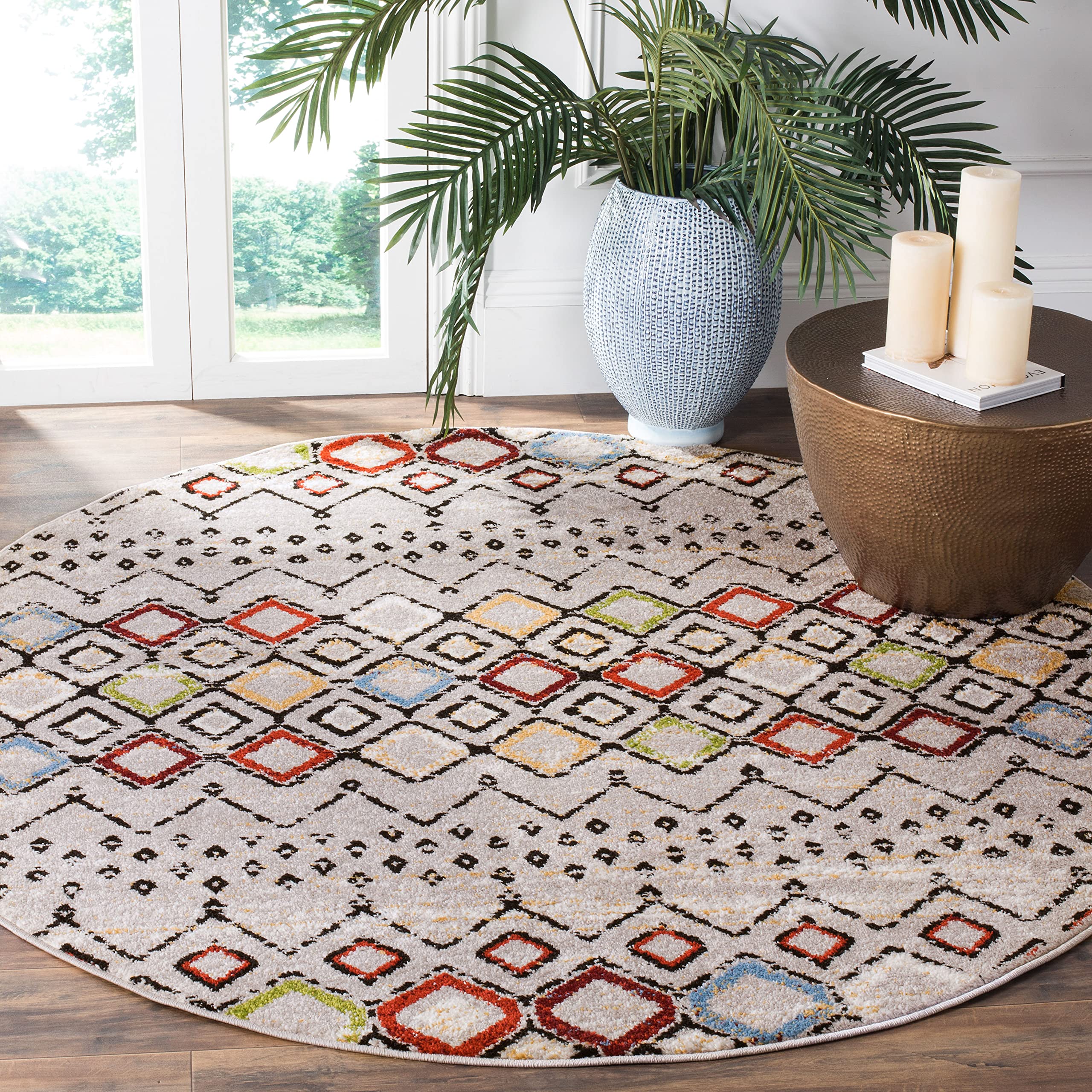 SAFAVIEH Amsterdam Collection Area Rug - 67 Round, Light Grey & Multi, Moroccan Boho Design, Non-Shedding & Easy Care, Ideal fo