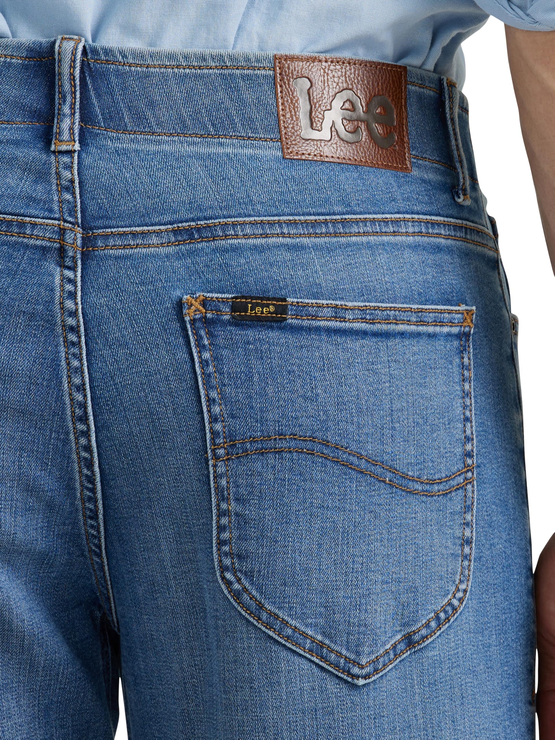 Lee Mens Extreme Motion Regular Fit Straight Leg Jeanneeson32W X 34L