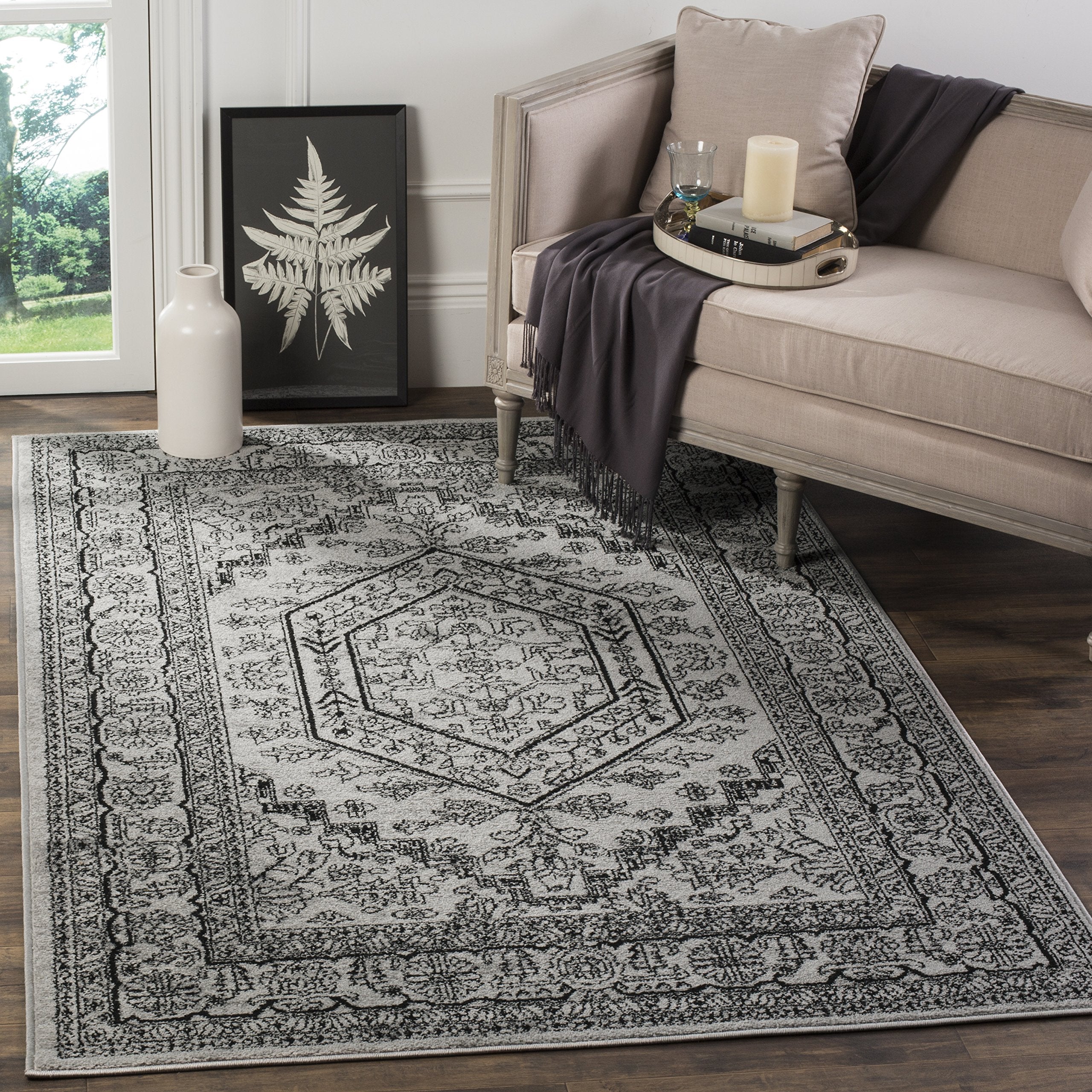 SAFAVIEH Adirondack Collection Area Rug - 6 x 9, Silver & Black, Oriental Medallion Design, Non-Shedding & Easy Care, Ideal fo