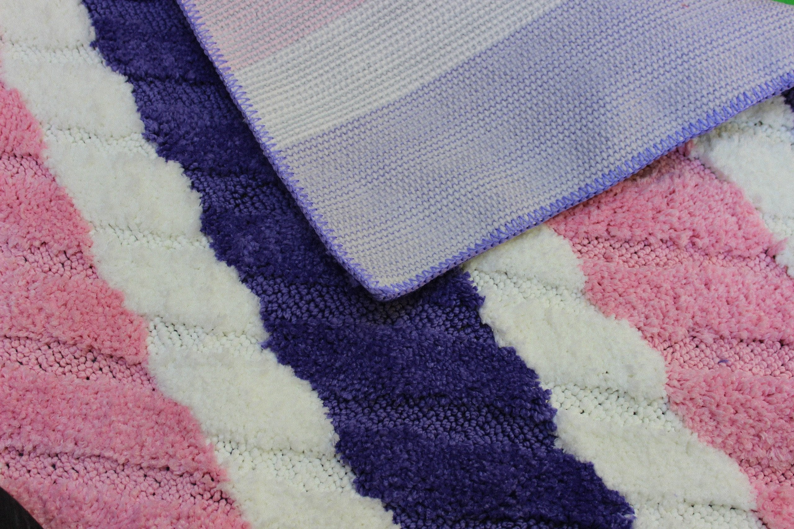 Tache Striped Purple Pink White Bathroom Rug, Colorful Embossed Non Skid Bath Mat 31 X 48 Inch / 2.5 X 4 Feet