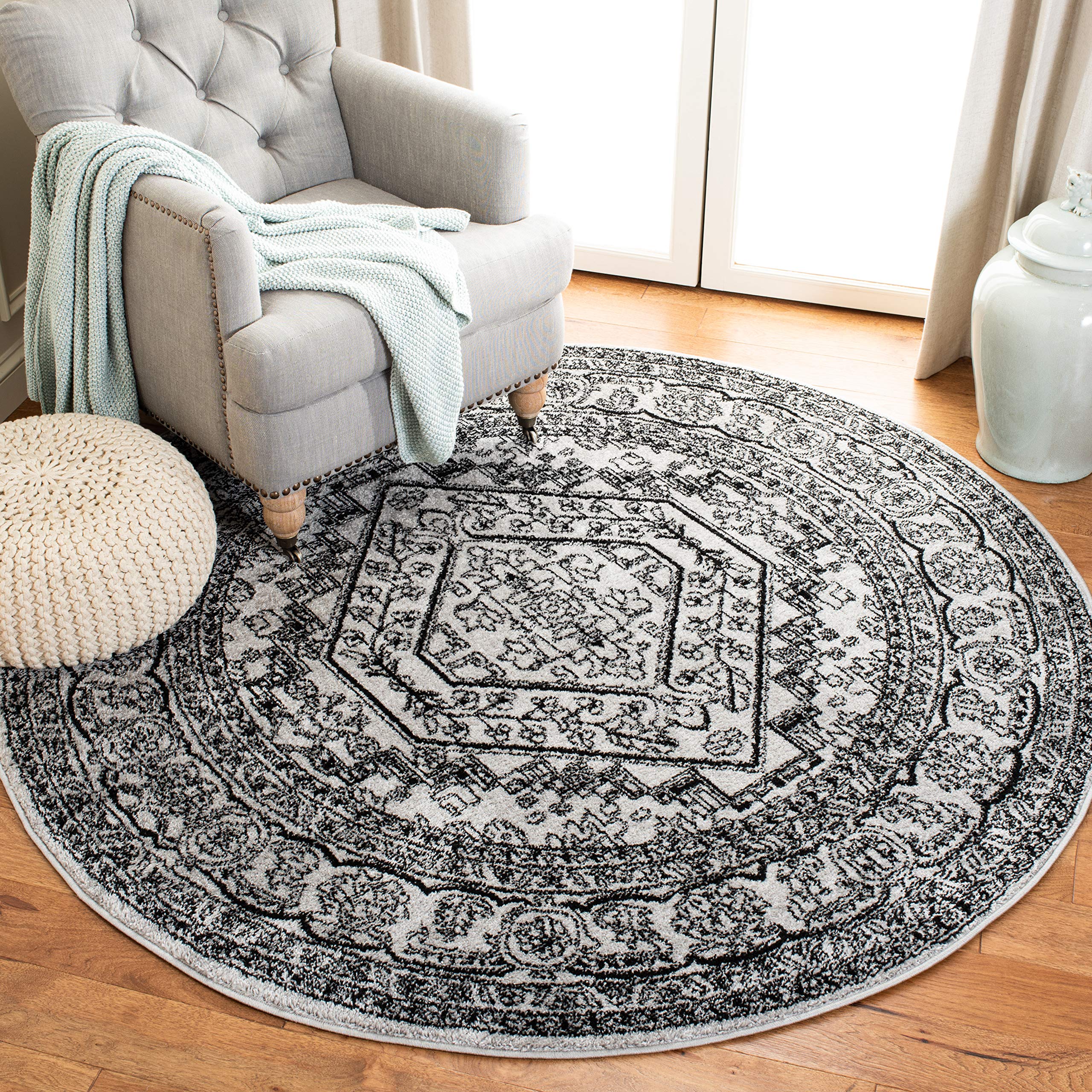 SAFAVIEH Adirondack Collection Area Rug - 8 Round, Silver & Black, Oriental Medallion Design, Non-Shedding & Easy Care, Ideal f