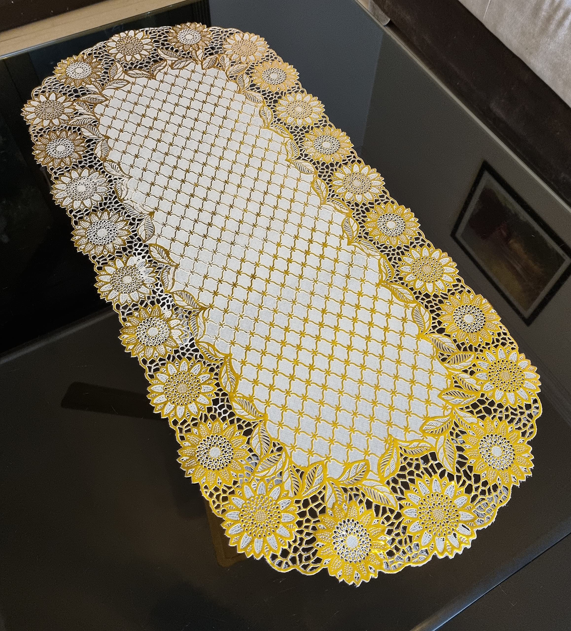 Delhi PVC Corp Oval Design Center/Dining Table Runner Gold 16x33