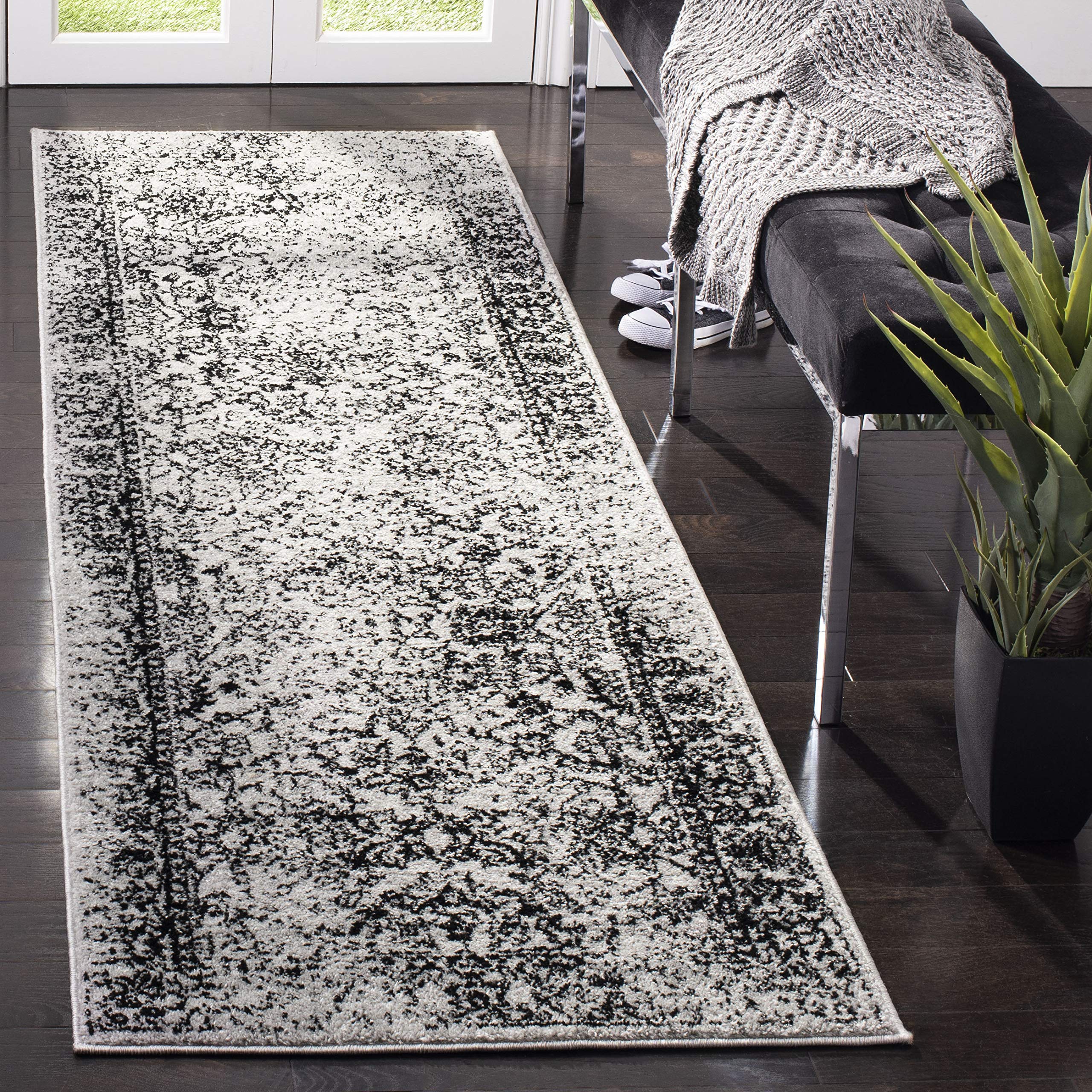 SAFAVIEH Adirondack Collection Runner Rug - 21 x 6, Grey & Black, Oriental Distressed Design, Non-Shedding & Easy Care, Ideal 