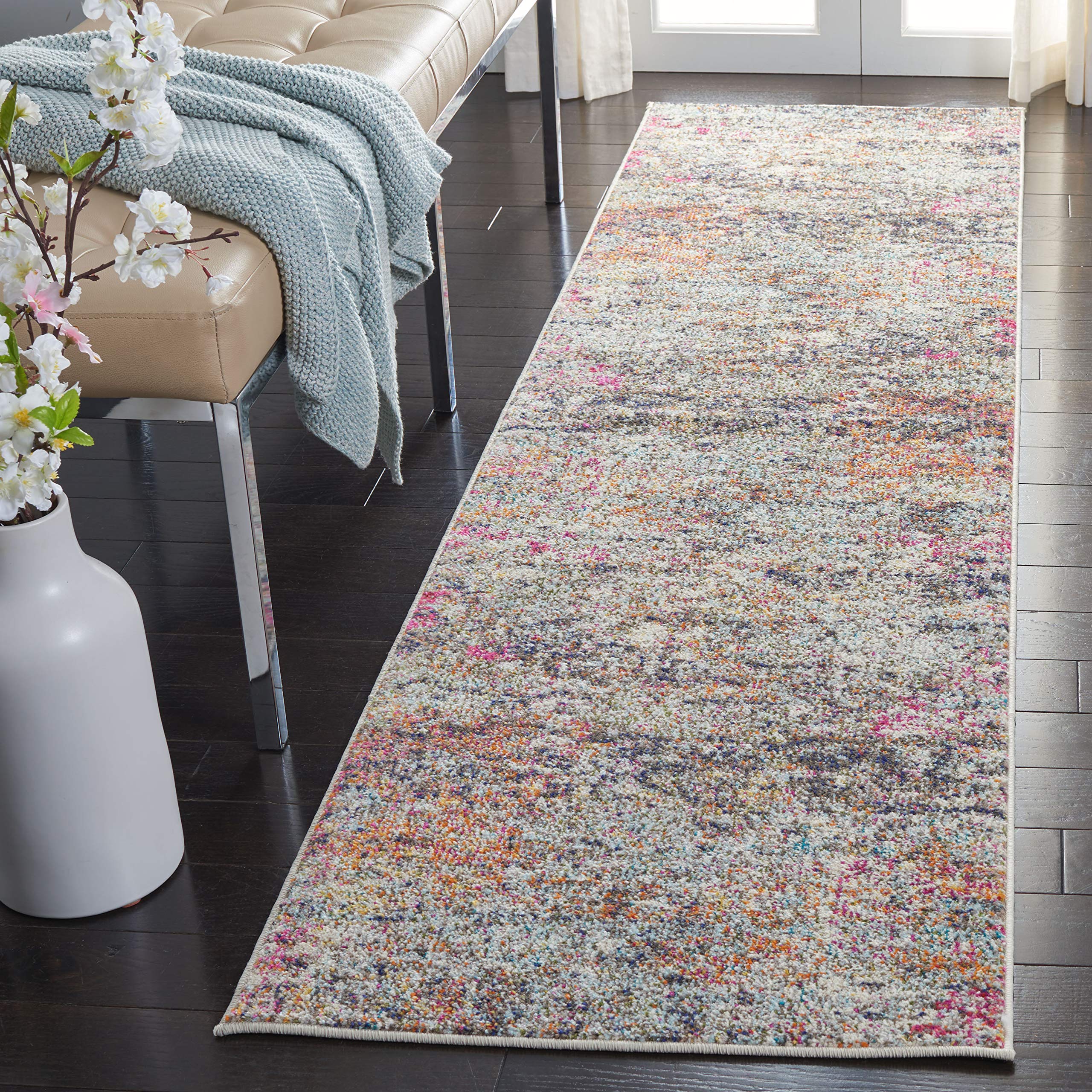 SAFAVIEH Madison Collection Runner Rug - 22 x 6, Black & Gold, Modern Abstract Design, Non-Shedding & Easy Care, Ideal for Hig