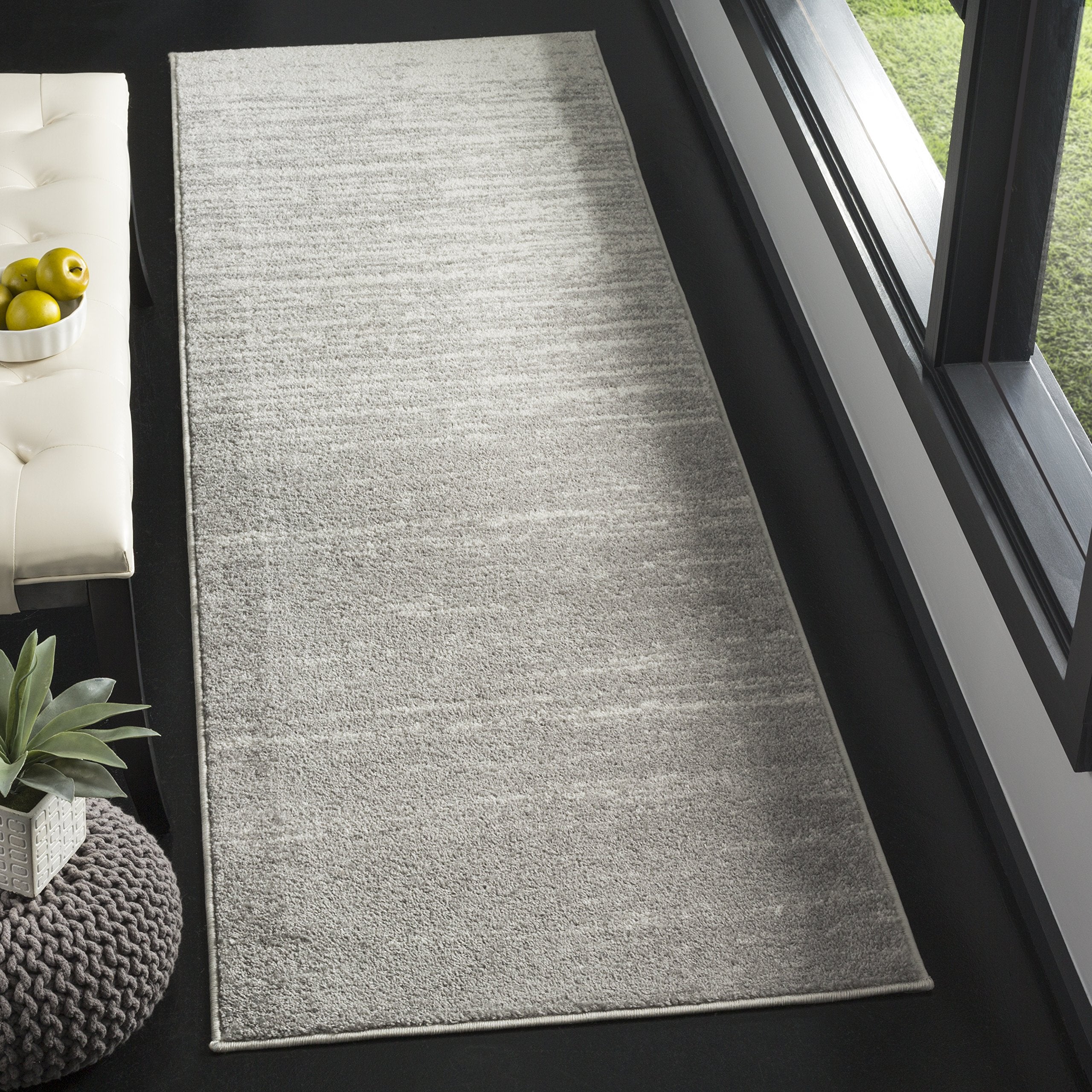 SAFAVIEH Adirondack Collection Runner Rug - 21 x 6, Light Grey & Grey, Modern Ombre Design, Non-Shedding & Easy Care, Ideal fo