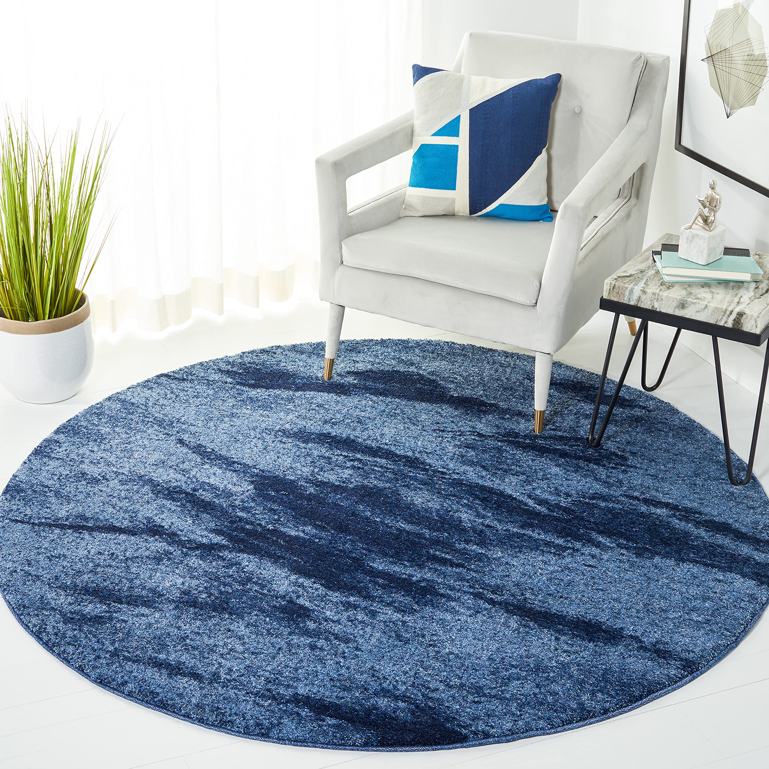 SAFAVIEH Retro Collection Area Rug - 8 Round, Light Blue & Blue, Modern Abstract Design, Non-Shedding & Easy Care, Ideal for Hi