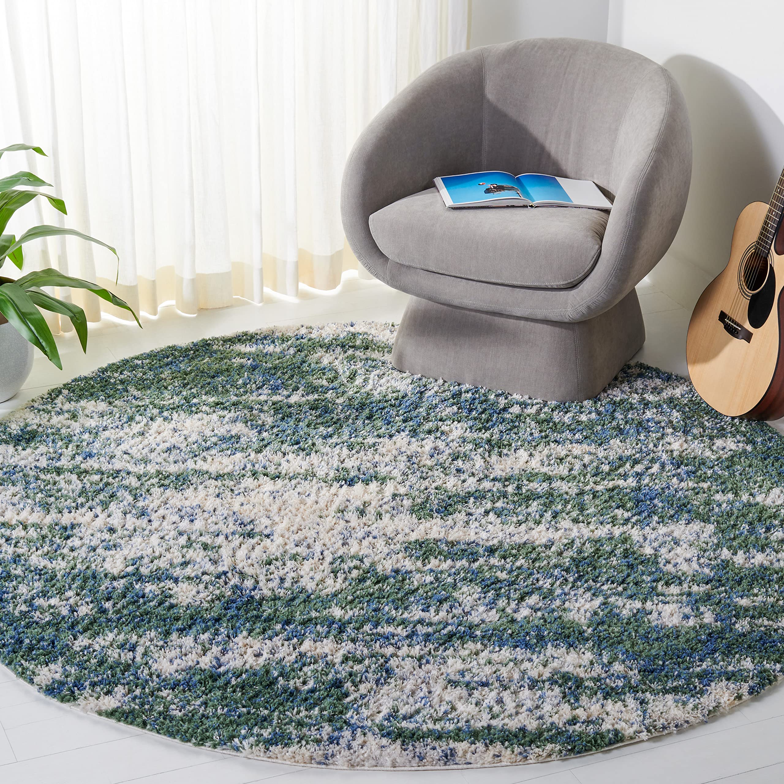 SAFAVIEH Berber Shag Collection Area Rug - 53 Round, Green & Beige, Modern Abstract Design, Non-Shedding & Easy Care, 1.2-inch 