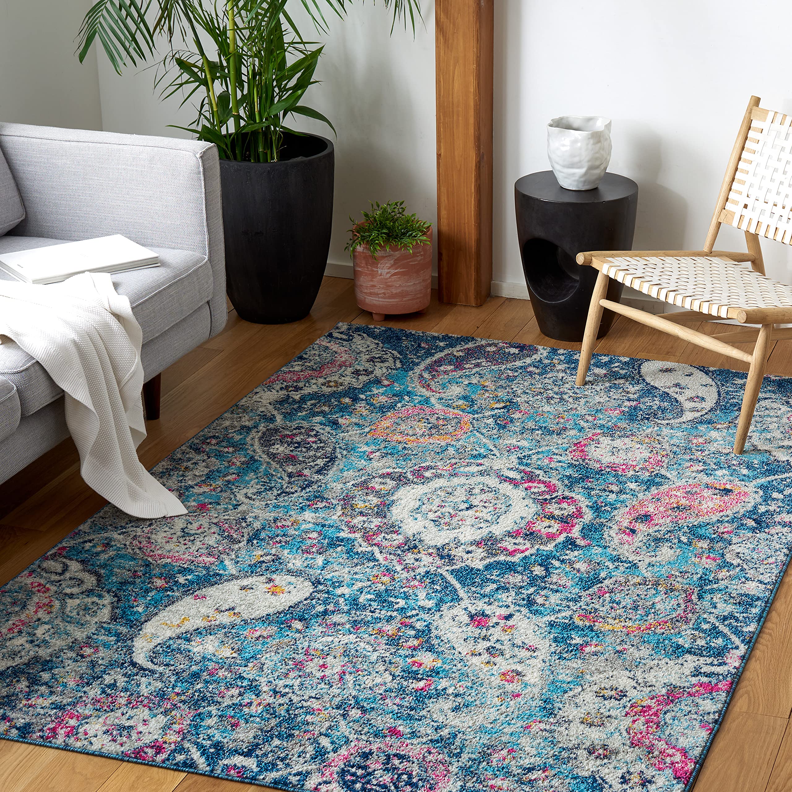 SAFAVIEH Madison Collection 67 x 92 Bluegrey MAD600M Boho Chic Glam Paisley Non-Shedding Living Room Dining Bedroom Area Rug