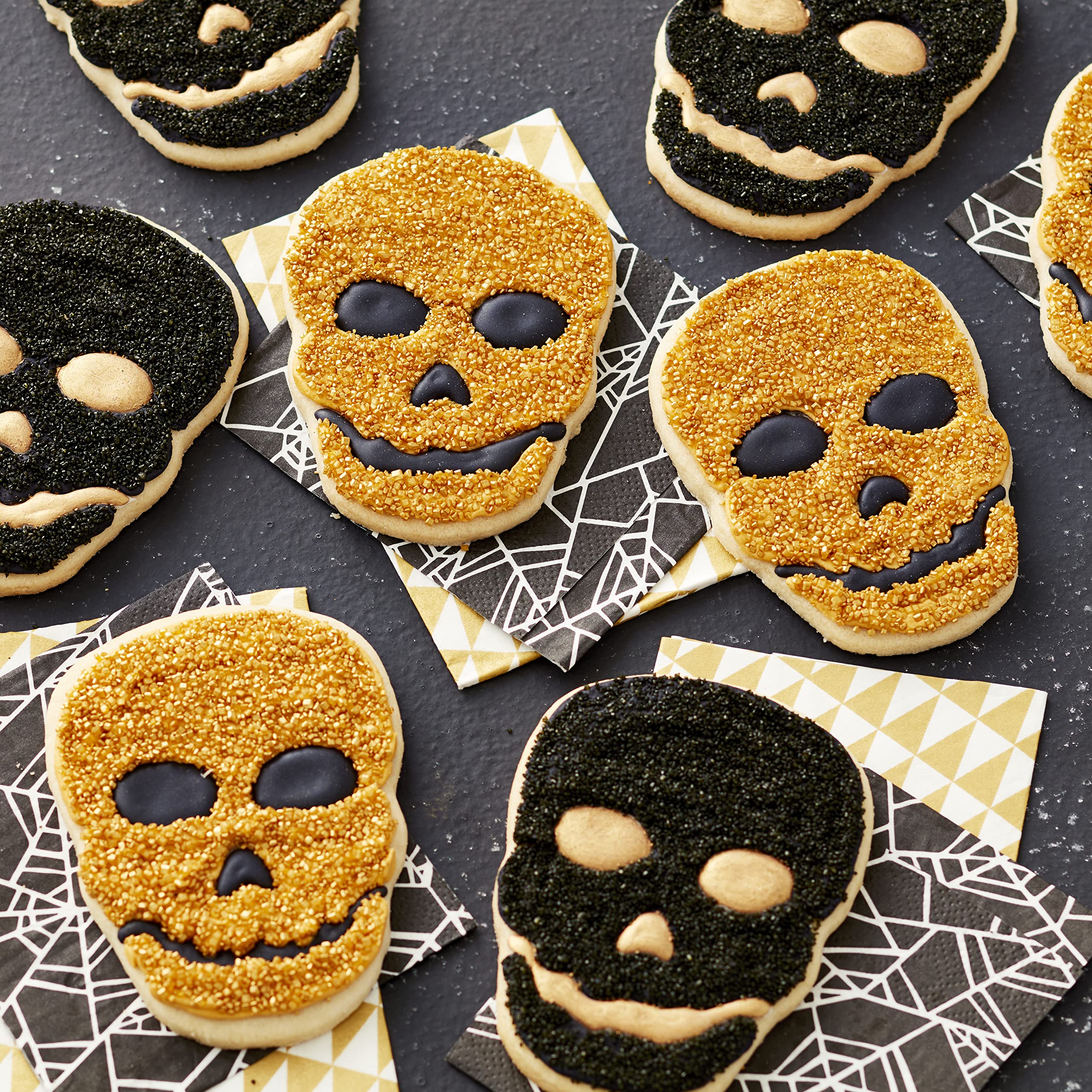Wilton Cookie Icing - Quick, Easy-To-Use And Ready For Cake And Cookie Decorations, 9 Ounce, Black