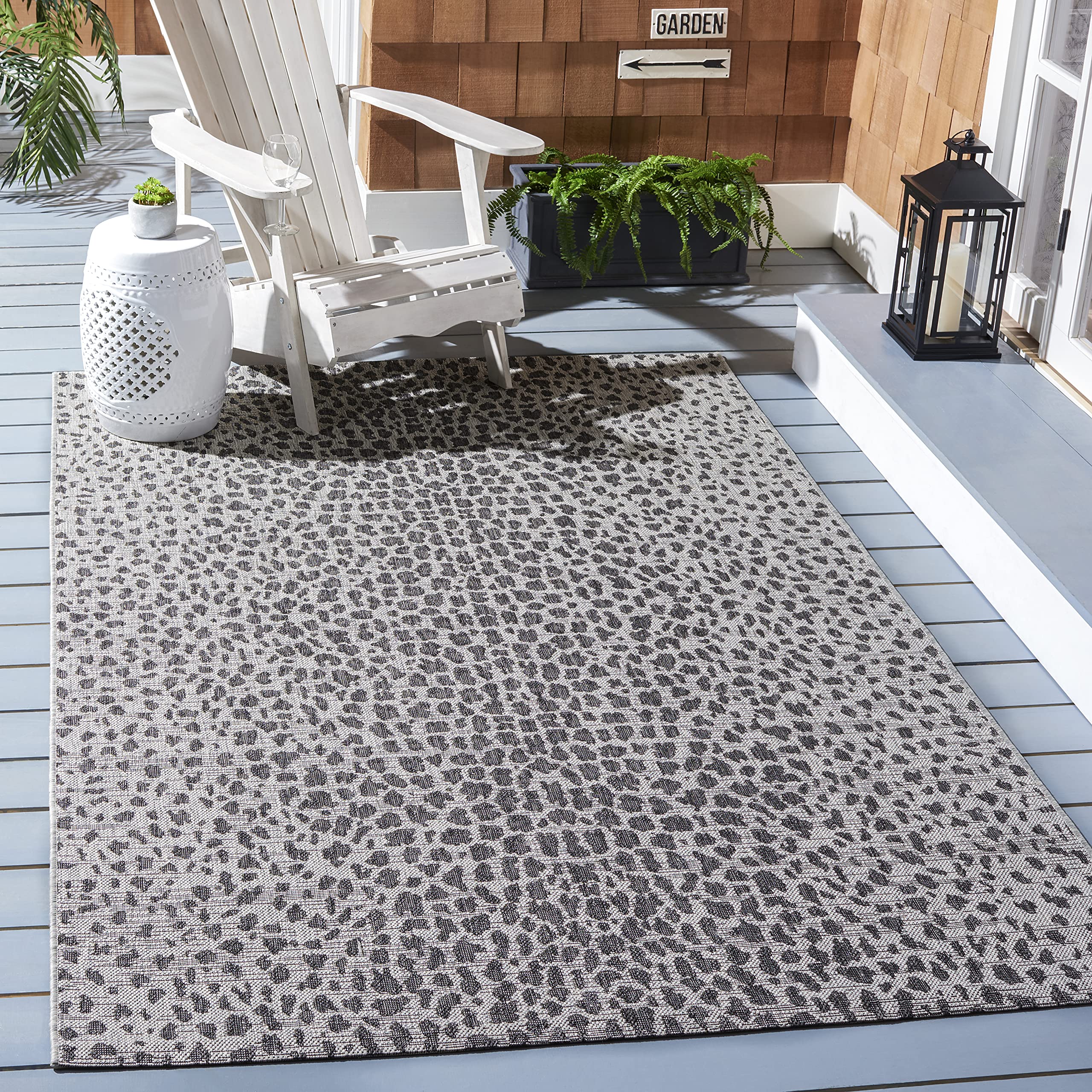SAFAVIEH Courtyard Collection Area Rug - 10 Square, Navy & Grey, Non-Shedding & Easy Care, Indoor/Outdoor & Washable-Ideal for 