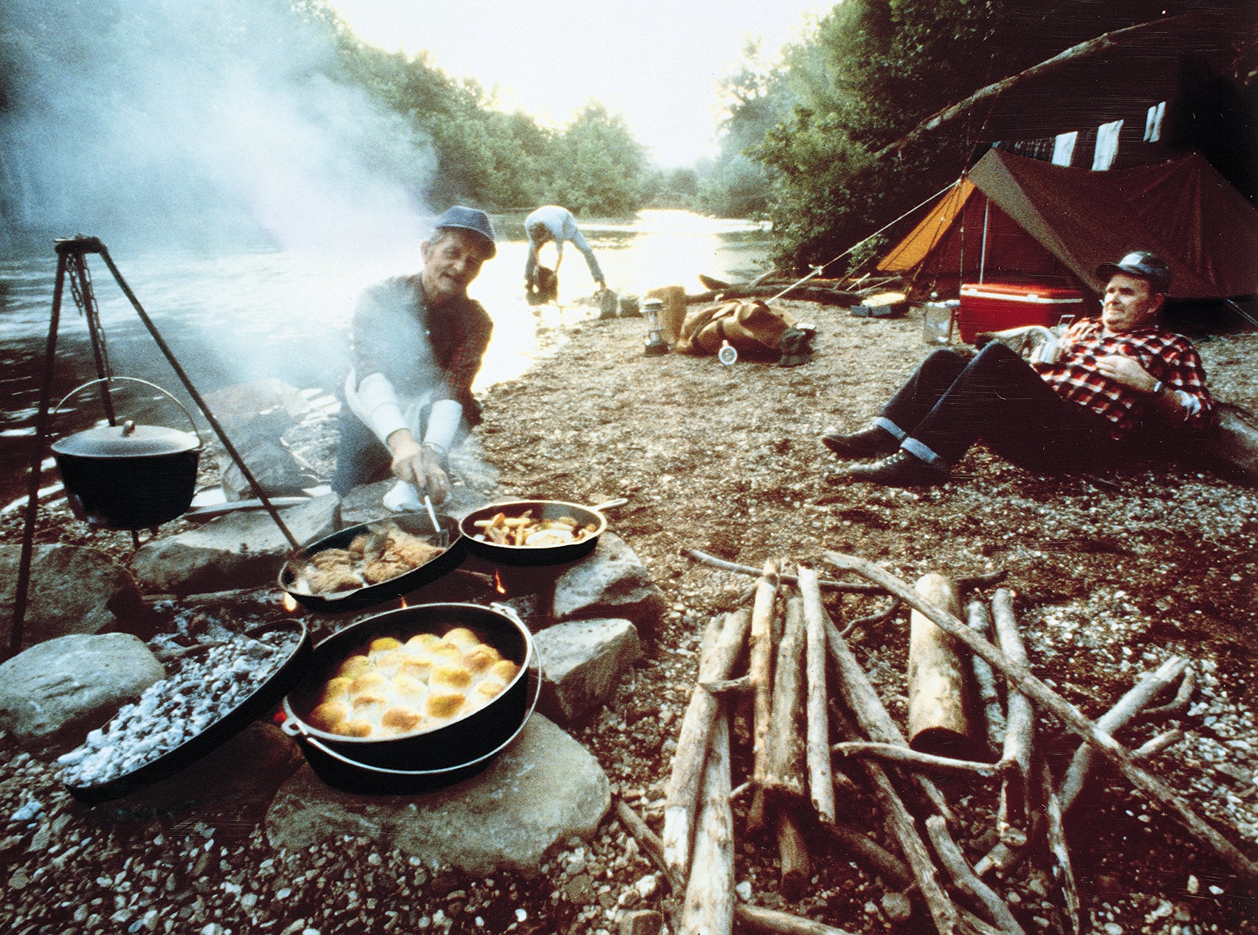 Lodge L12Co3Bs Boy Scouts Of America Cast Iron Camp Dutch Oven, Pre-Seasoned, 6-Quart, Black