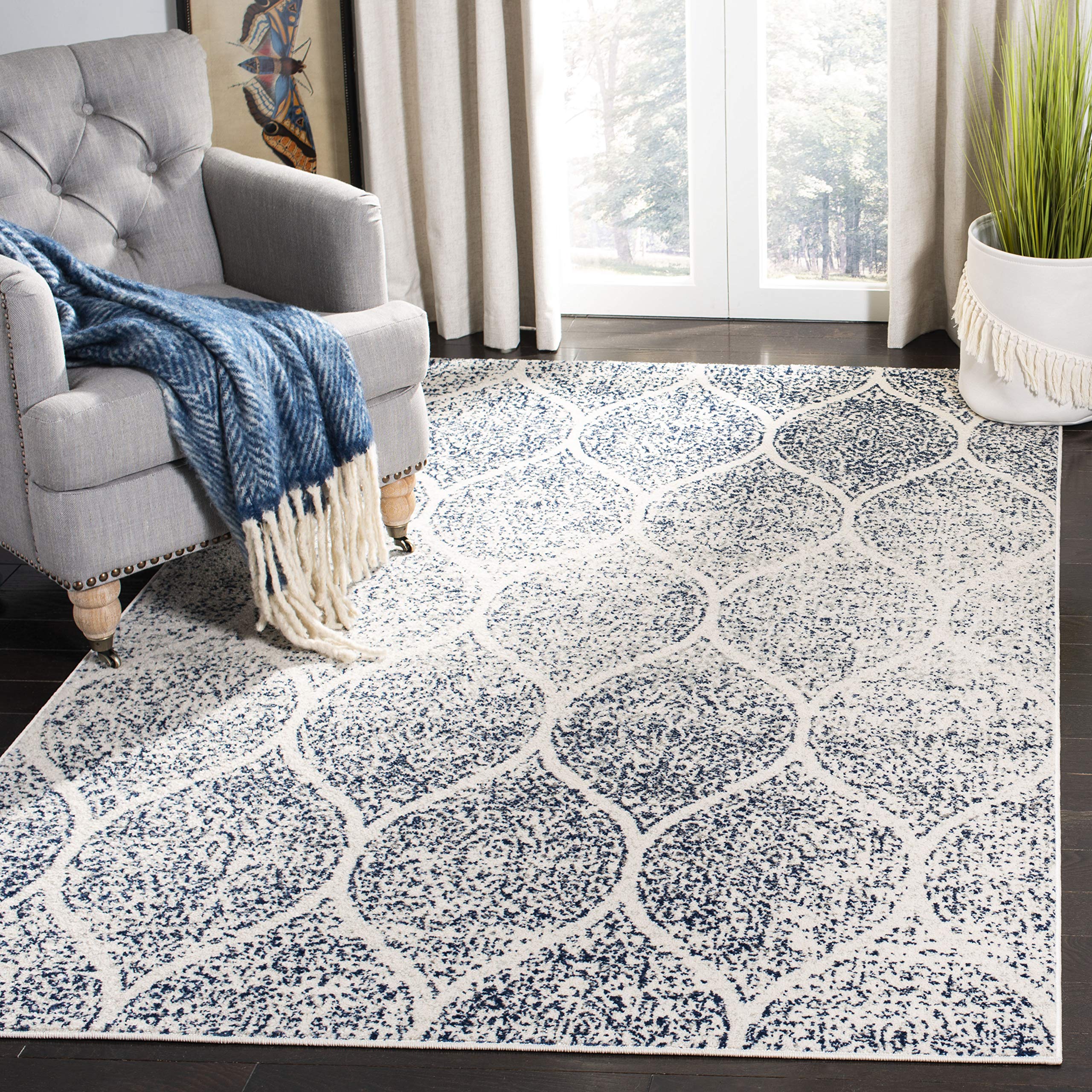 SAFAVIEH Madison Collection Area Rug - 4 Square, Cream & Royal Blue, Glam Ogee Trellis Distressed Design, Non-Shedding & Easy C