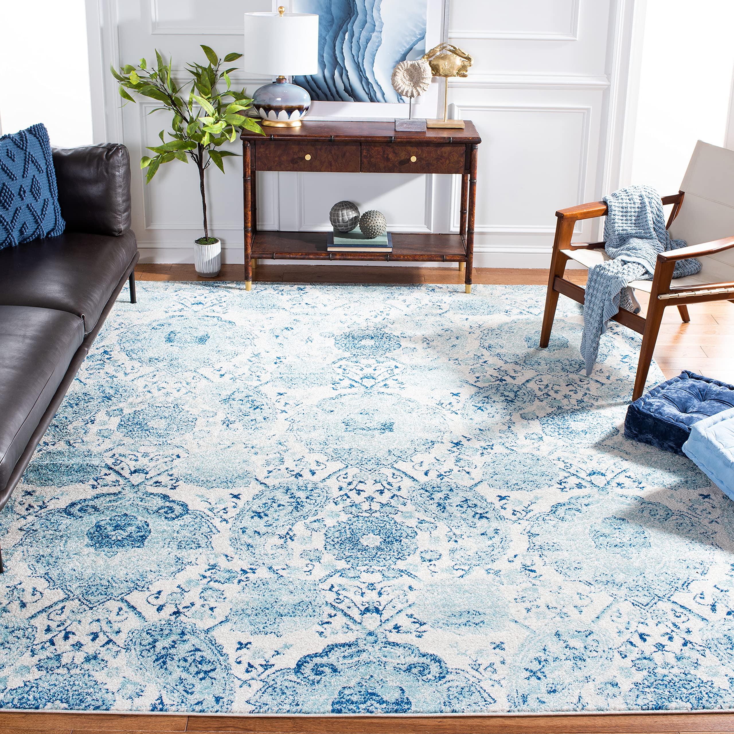 SAFAVIEH Madison Collection 53 Square Cream / Turquoise MAD600E Boho Chic Glam Paisley Non-Shedding Living Room Bedroom Area Ru