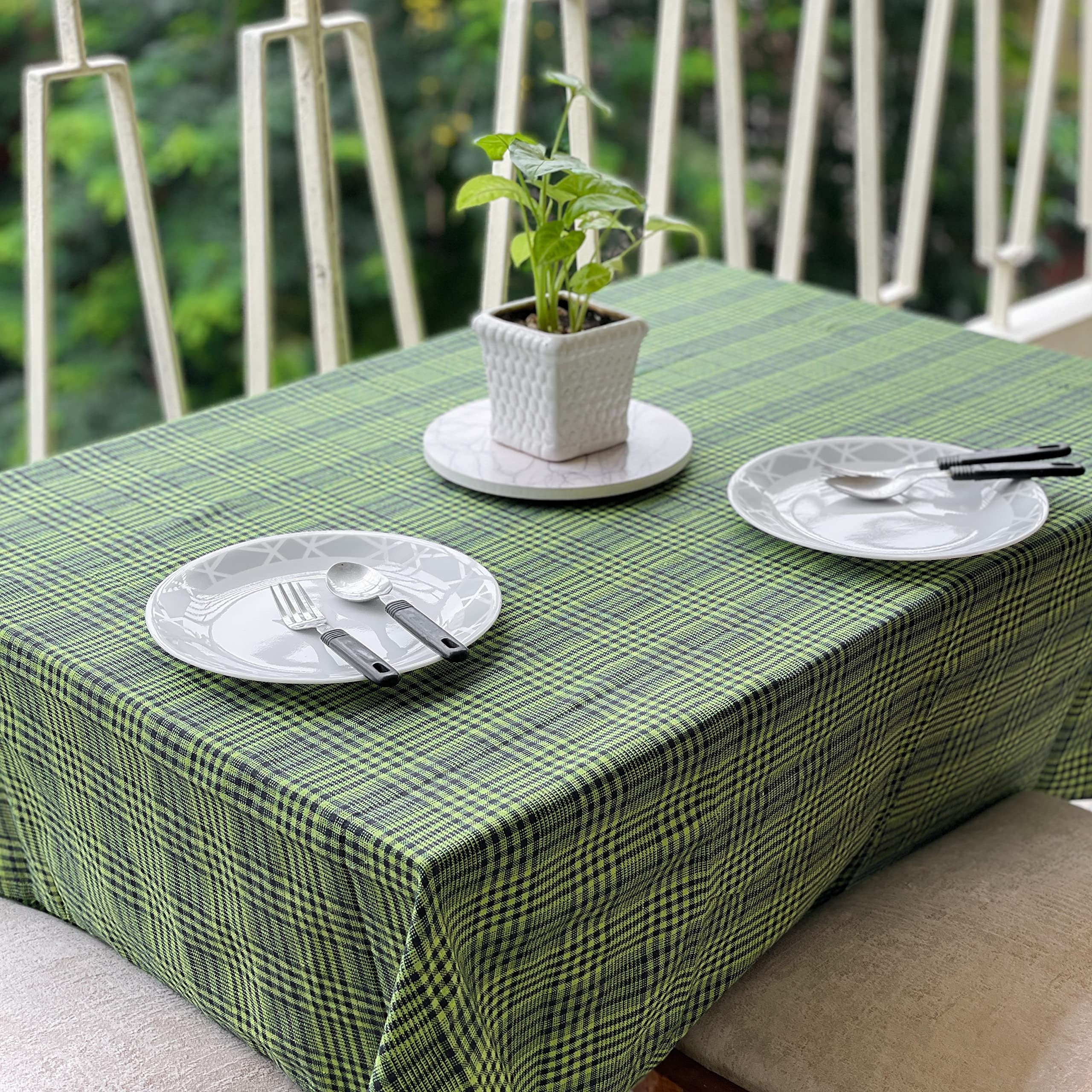 PIXEL HOME DECOR  Cotton Square 4 Seater Centre Table Cover (4.5 ft x 4.5 ft, Green Stripe), Medium
